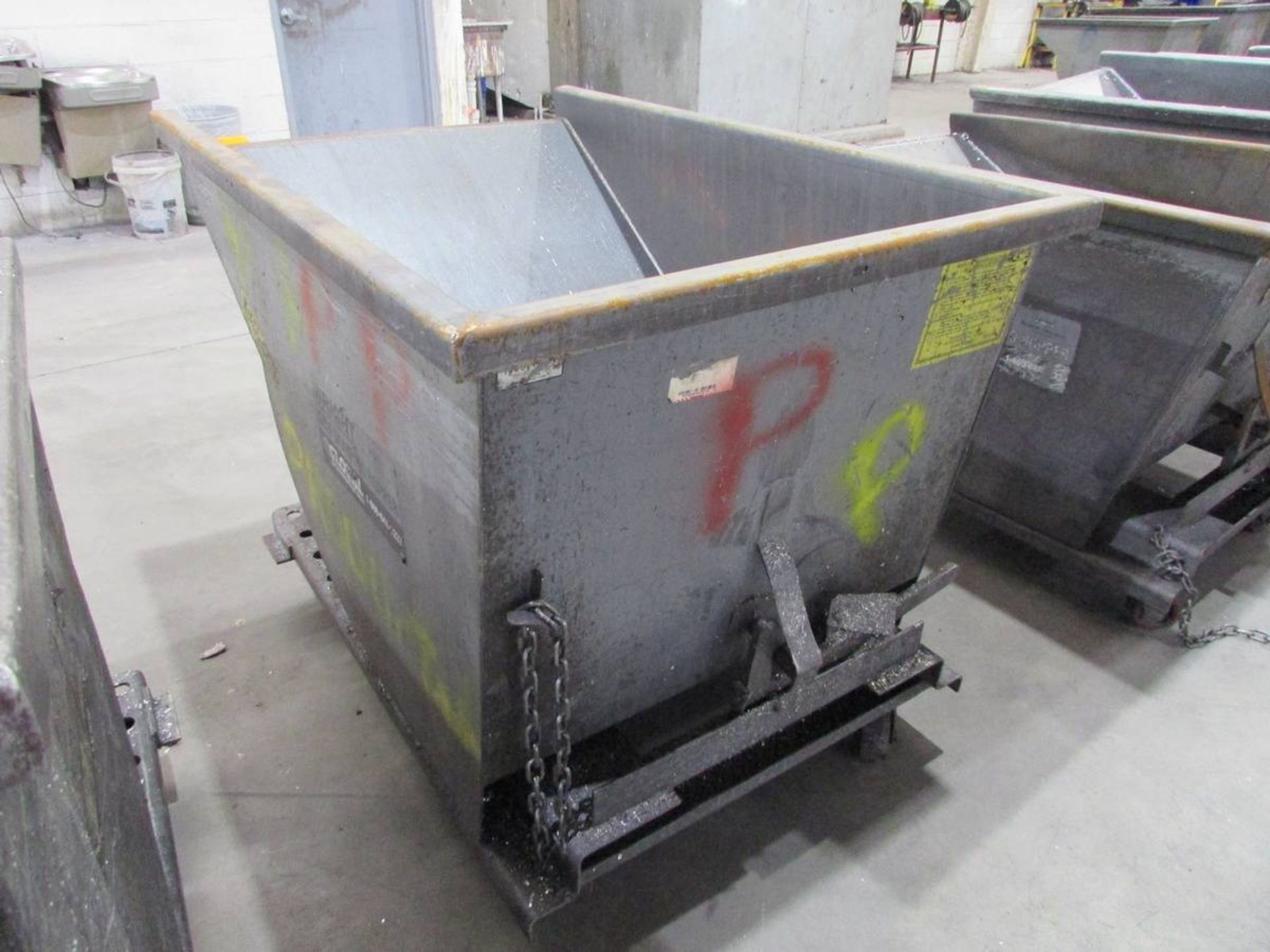 McCullough IND Wright Rolling Self Dumping Hopper - Image 5 of 5