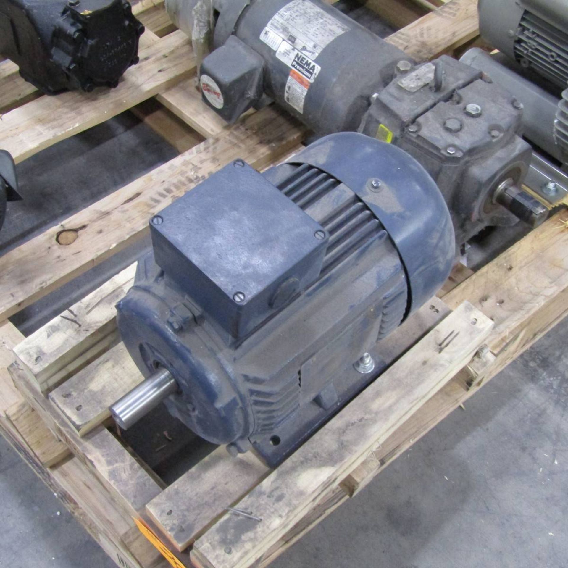 Pallet of Induction Motors - Image 2 of 4
