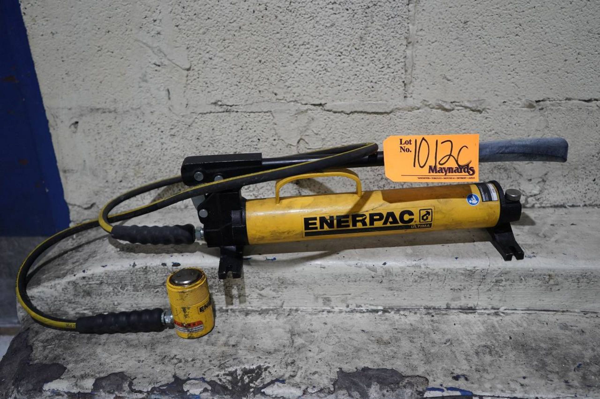 Enerpac P39 Hydraulic Hand Pump