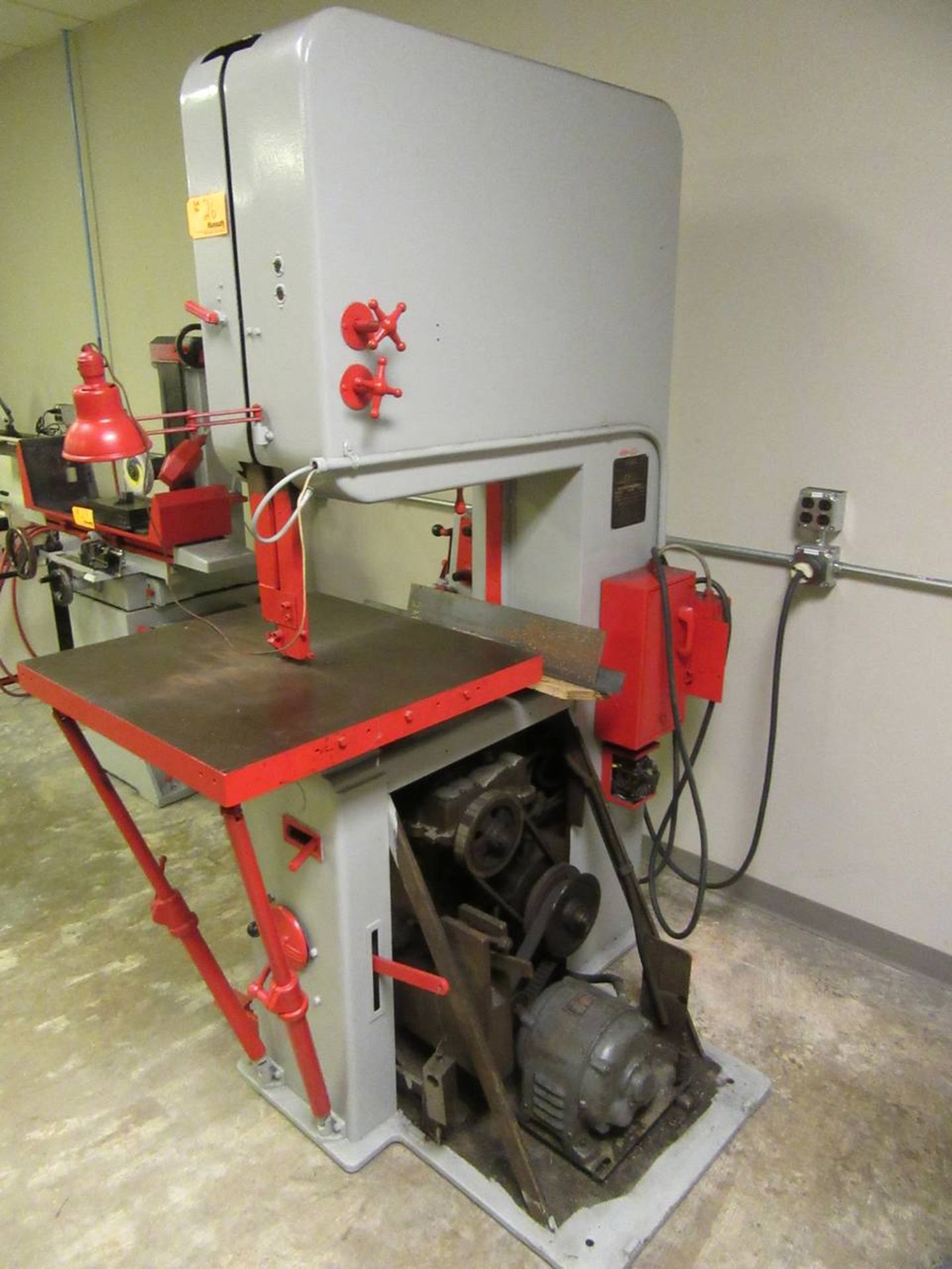DoAll V-26 Vertical Band Saw - Image 3 of 7