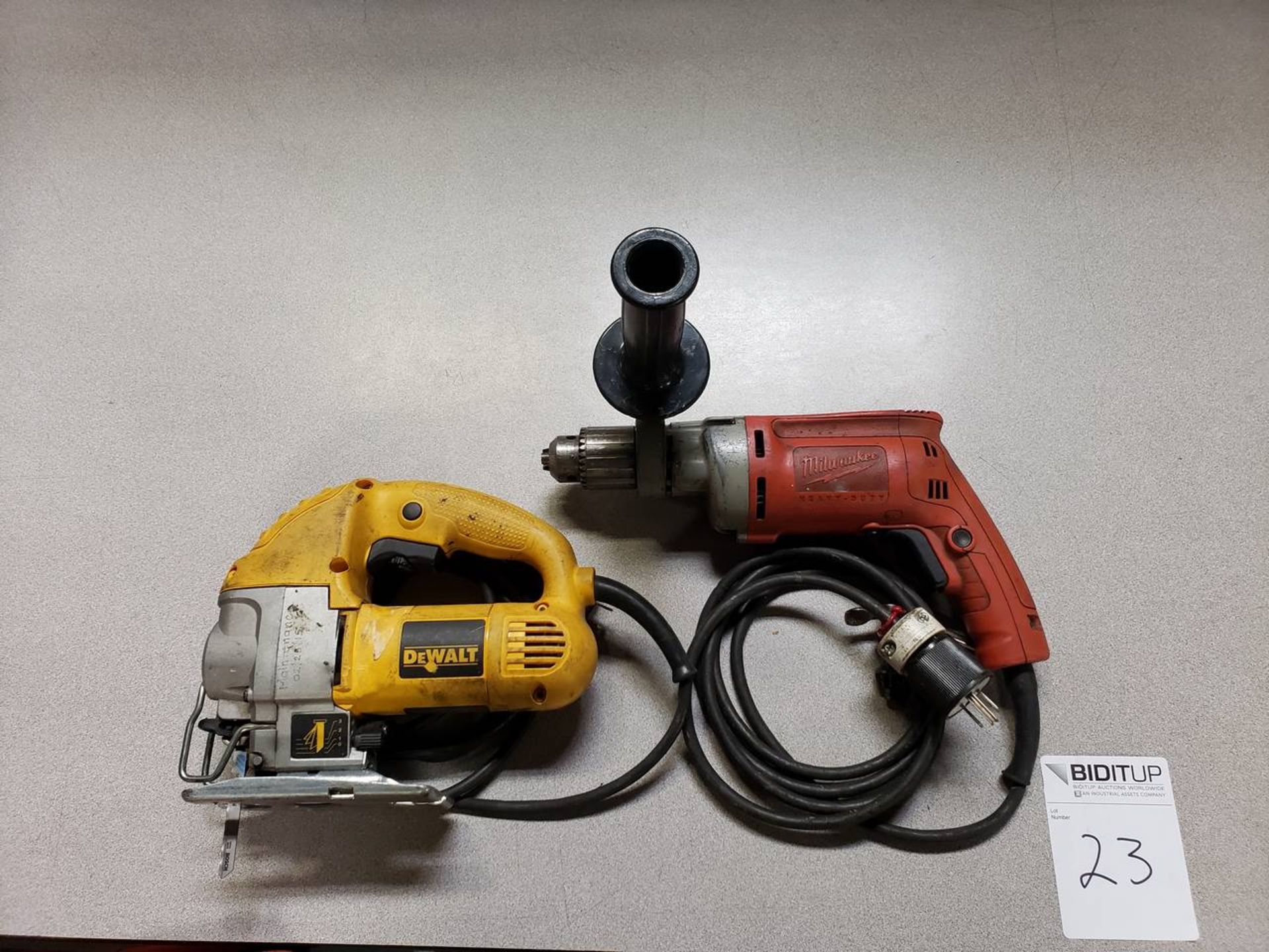 Milwaukee / DeWalt DW317 1/2" Drill & Orbital Jigsaw (1) Milwaukee1/2" HD Magnum Drill & (1)