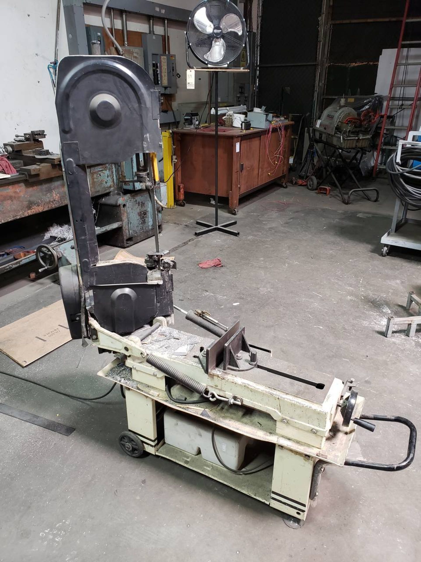 2015 Shop Fox M1014 7"- 12" Metal Cutting Bandsaw w/Coolant System, 1hp Motor, 110V,1725 rpm. Wt - Image 4 of 6