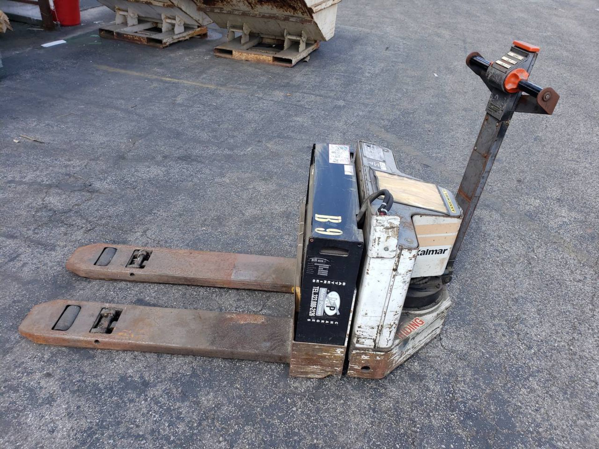 Kalmar ACWF60B 12V Electric Pallet Jack N/A Hrs, 3 Ton Capacity, 48" Forks S/N 381910097 - Image 2 of 3