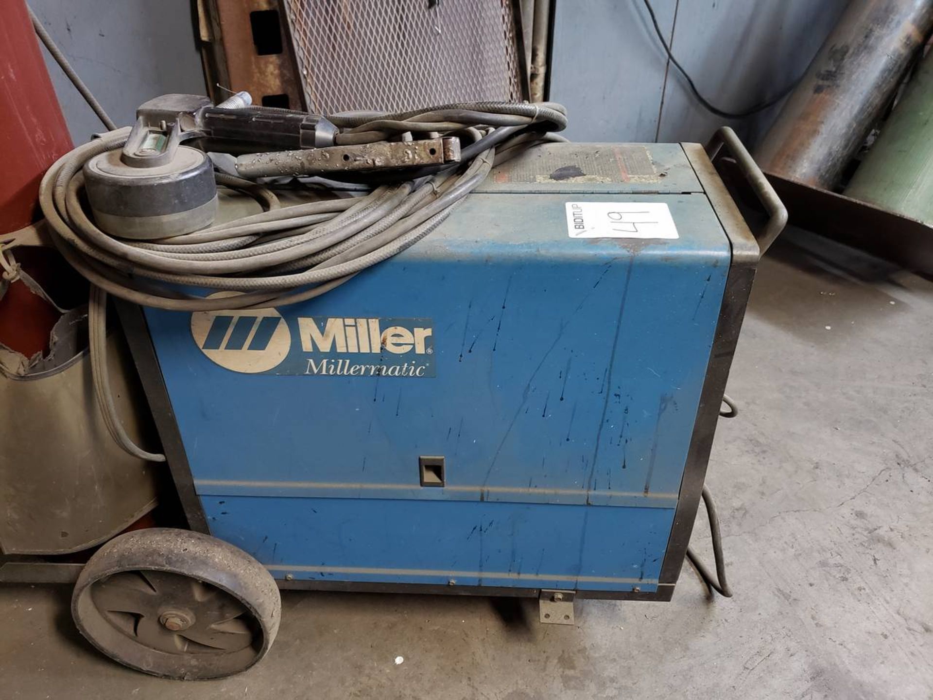 Miller 903497 Millermatic 185 Wire Welder w/Cart 200/230V, 30/25.2A, PH1, w/Union Carbide Gauge & - Image 3 of 6