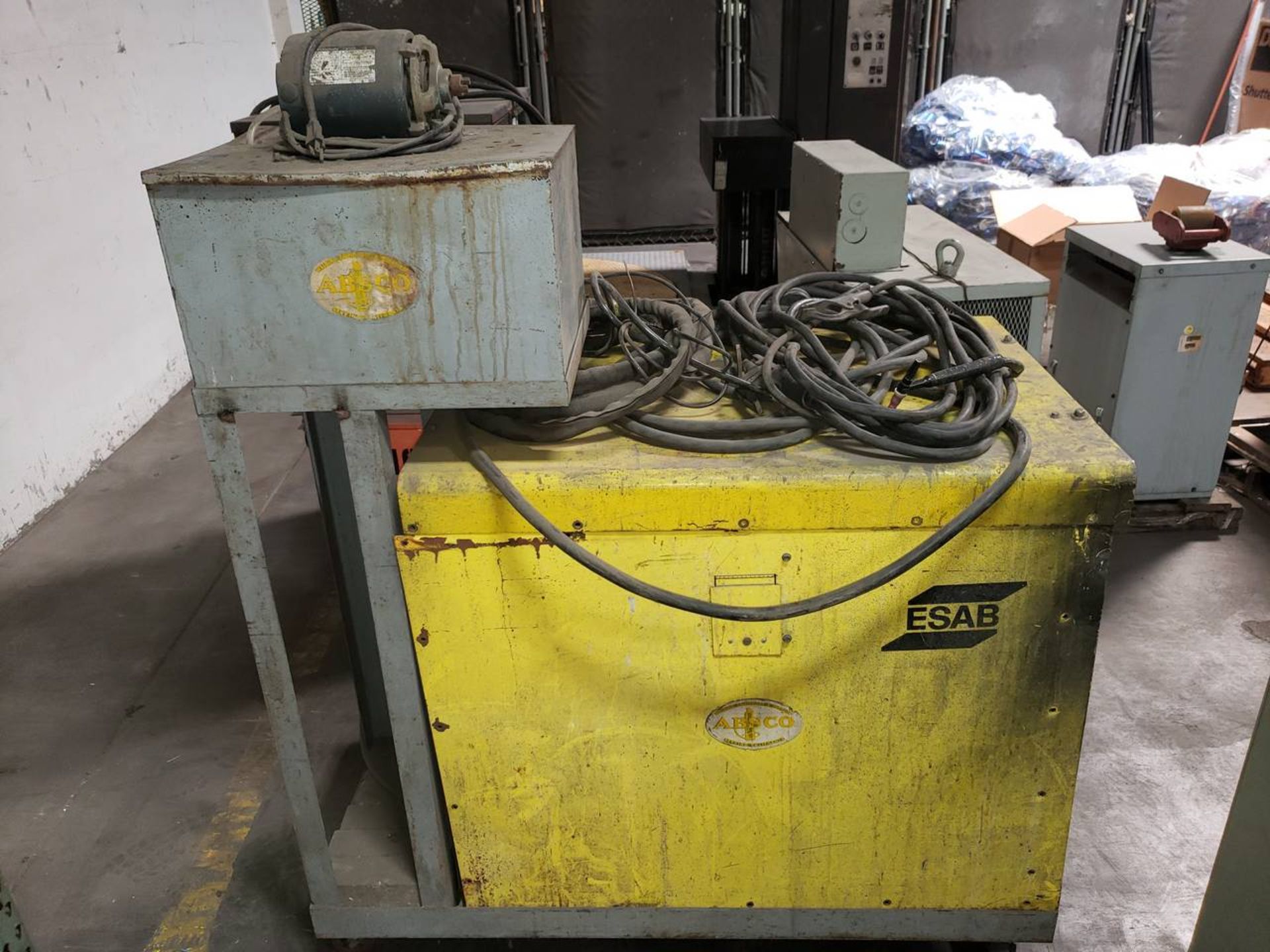 ESAB DTU 300 TIG Welder w/Absco Coolant System, Spare Profax Welding Tip & Cart, 208/230/460V, 100/ - Image 3 of 9