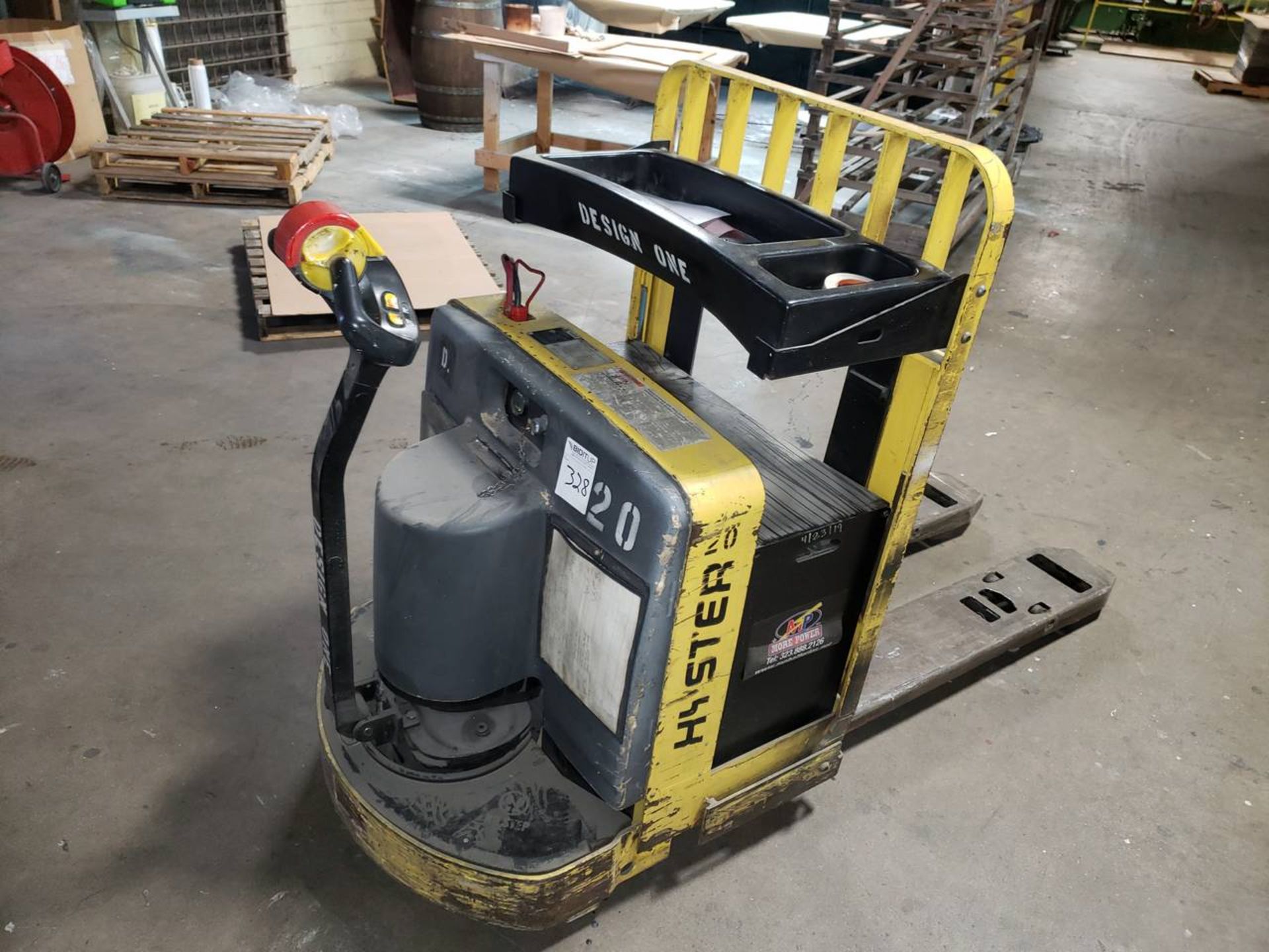 Hyster W80Z 24V Pallet Jack 3564 Hrs, 4 Ton Capacity, 48" Forks S/N A234NO1518Y