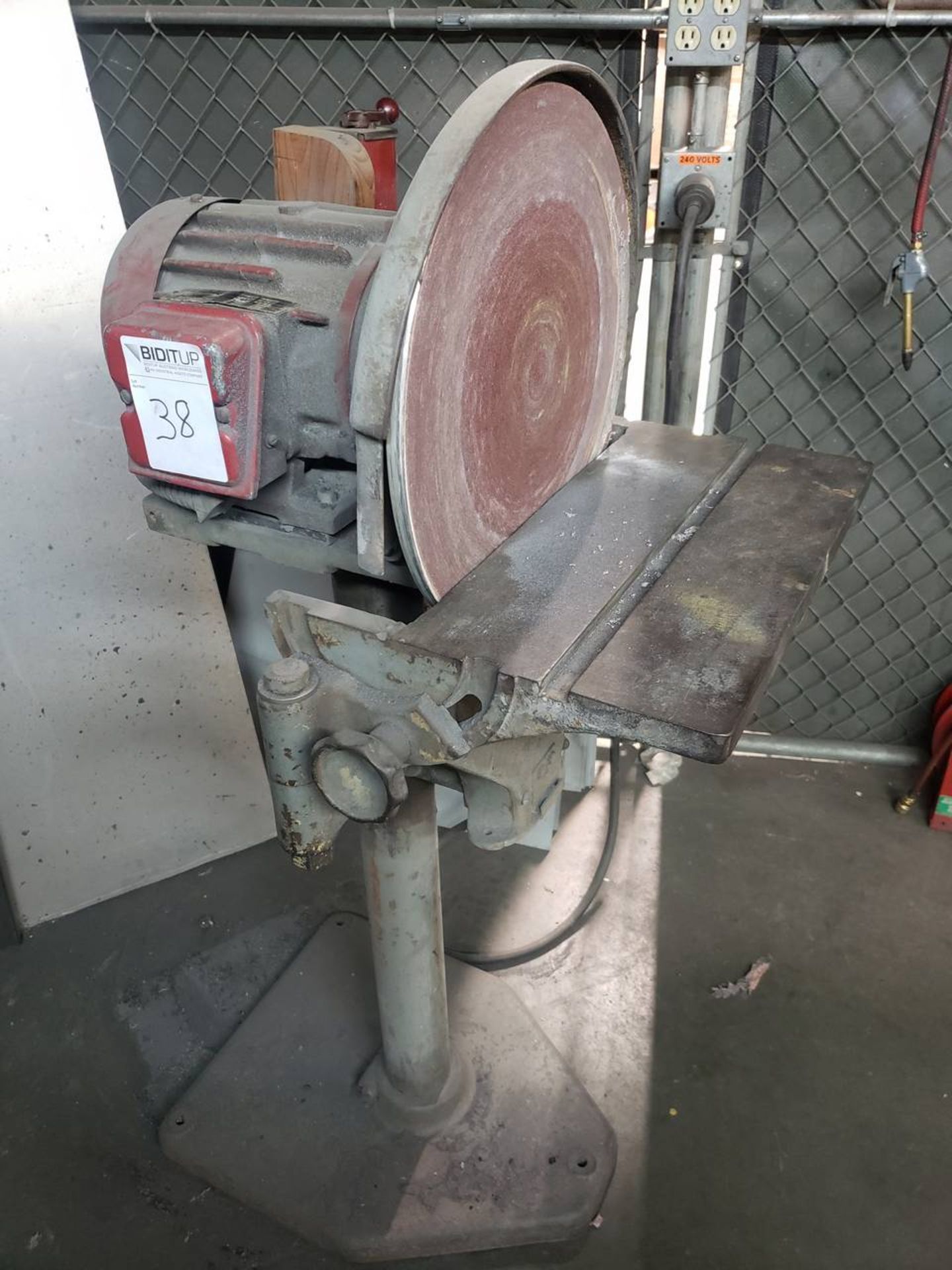 Max Universal 16" Pedestal Disc Sander w/ Furnas Elec. Fwd & Reverse Control, 2hp Newman Electric