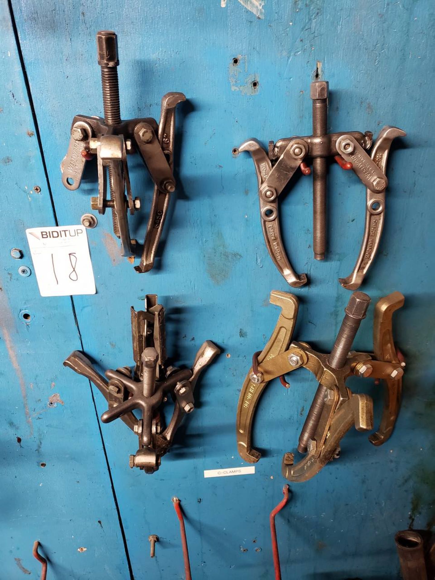 Assorted Size Gear Pullers