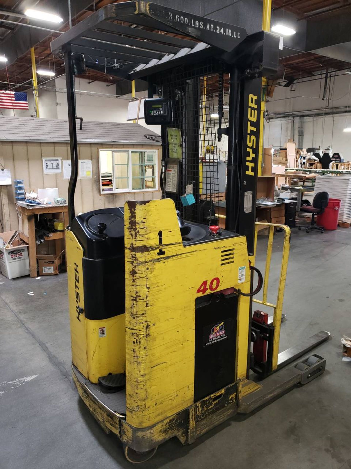 2003 Hyster N40XMR3 24V Narrow Aisle Single Reach Eliftruck Integral SideShift, 2 Ton Max - Image 4 of 8