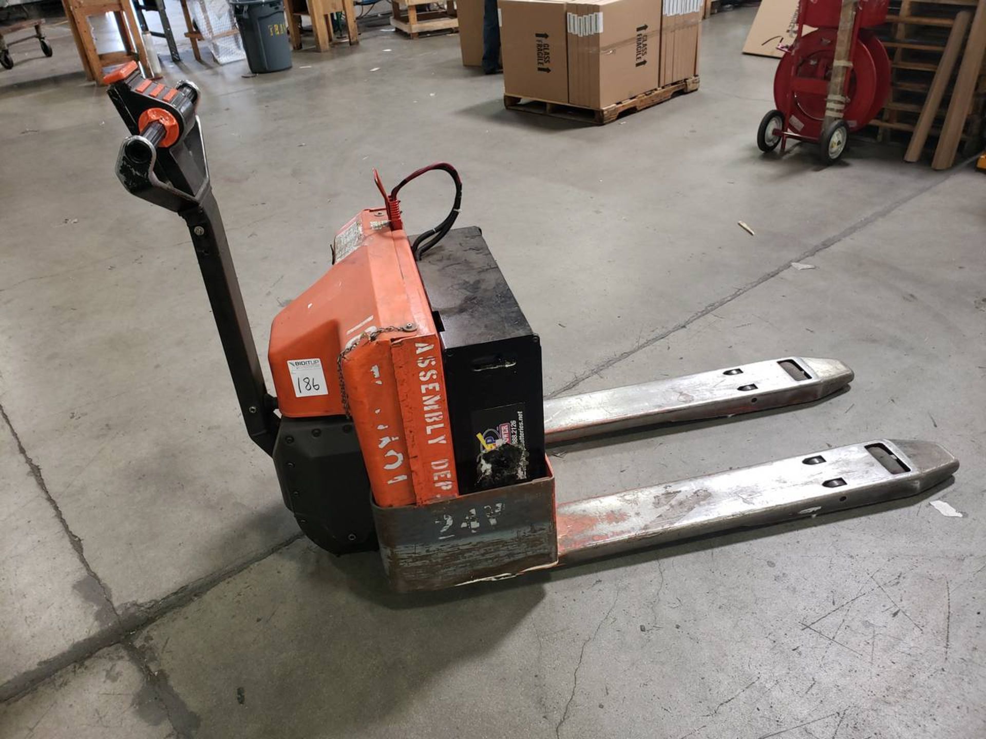 Toyota 6HBW20 24V Electric Pallet Jack 2 Ton Max Capacity, 405.3 Hrs S/N 6HBW20-16381