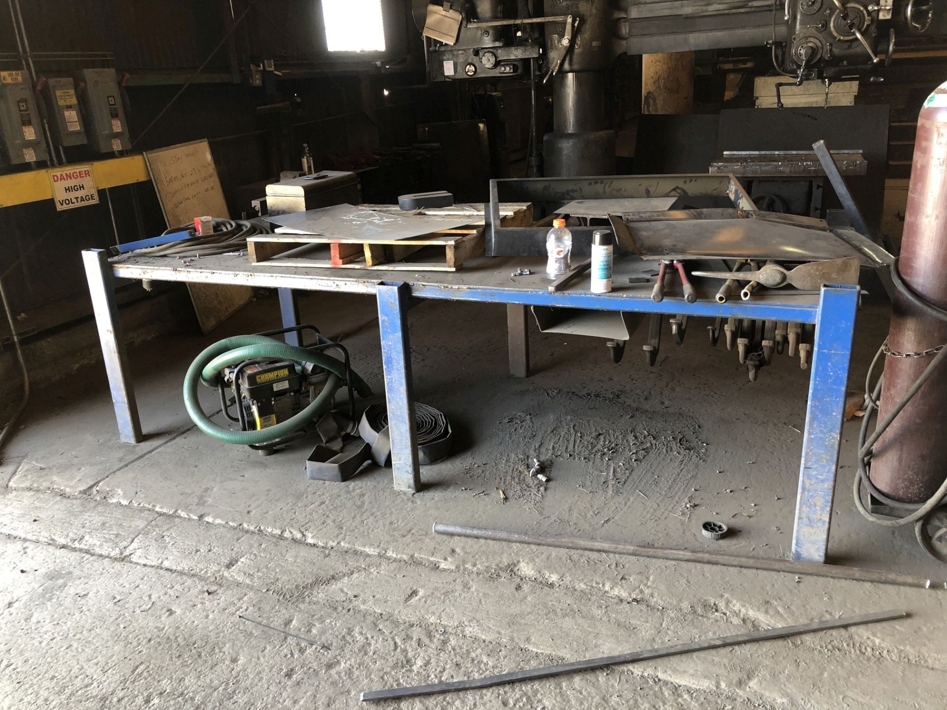 10' x 4' Metal Table w/ 5" Vise; Comes w/ Assorted C-Clamps [Located at 8830 Vineyard Avenue, Rancho - Image 3 of 6