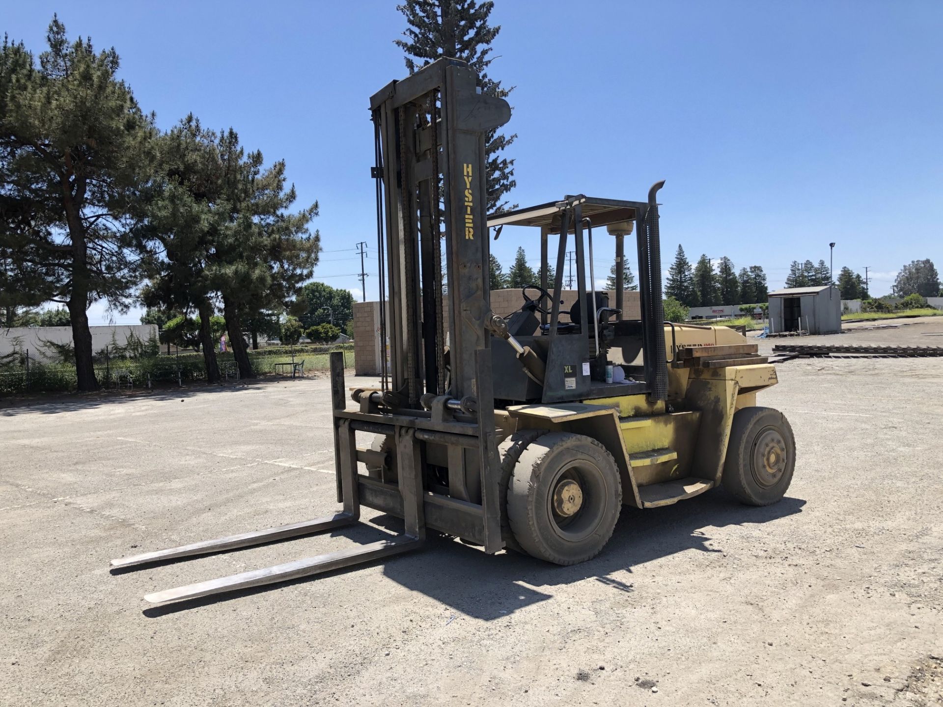 Hyster 19,250 Lb. Cap. Diesel Forklift, Model H210XL, 2-Stage Mast, Side Shift, Meter Read: 1,395