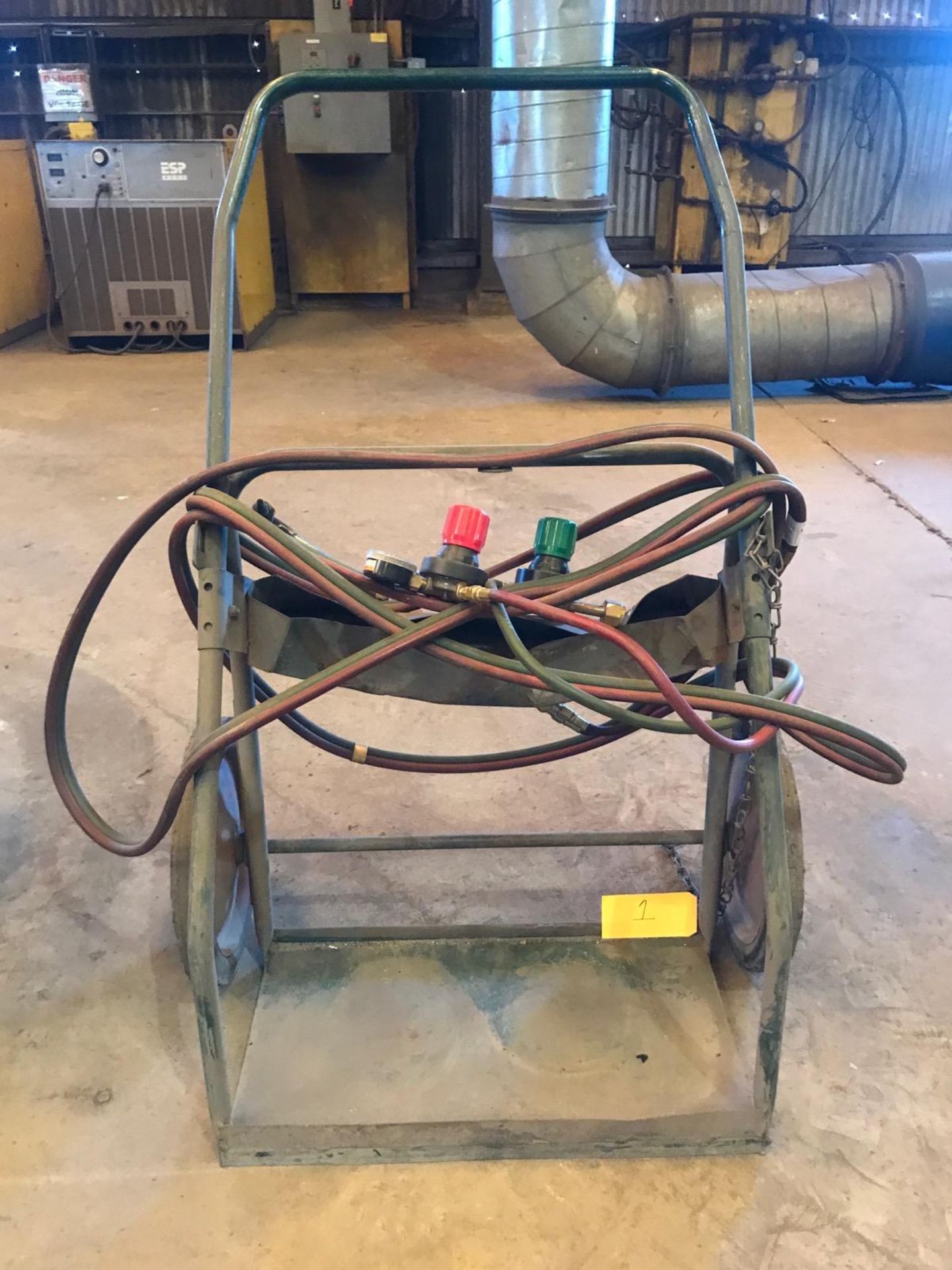 Oxygen/Acetylene Torch Set w/ Cart [Located at 8830 Vineyard Avenue, Rancho Cucamonga, CA 91730]