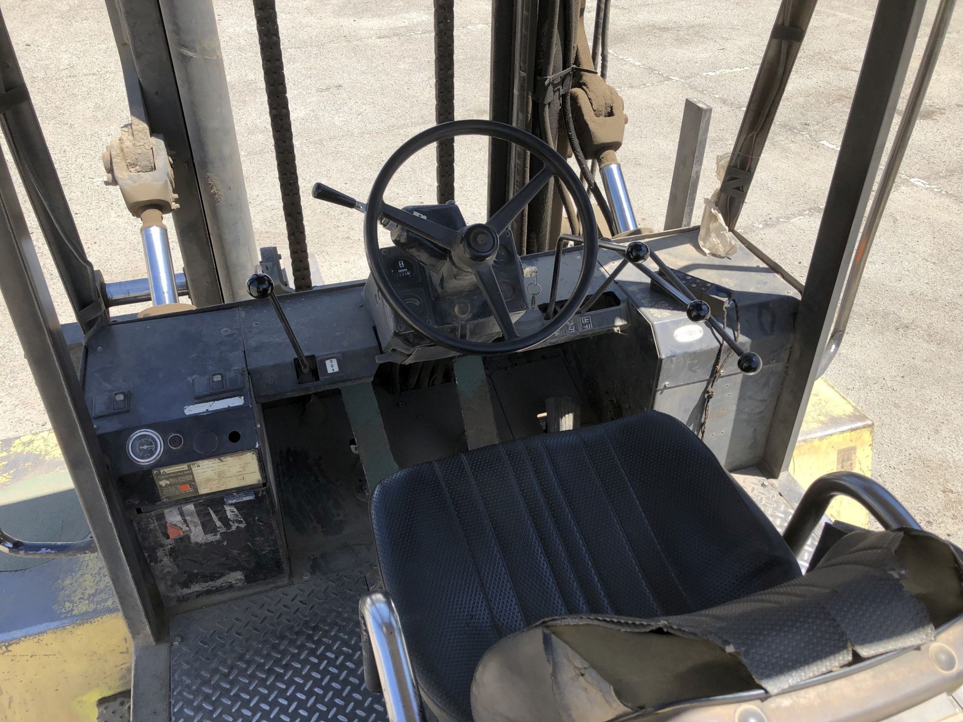 Hyster 19,250 Lb. Cap. Diesel Forklift, Model H210XL, 2-Stage Mast, Side Shift, Meter Read: 1,395 - Image 7 of 10