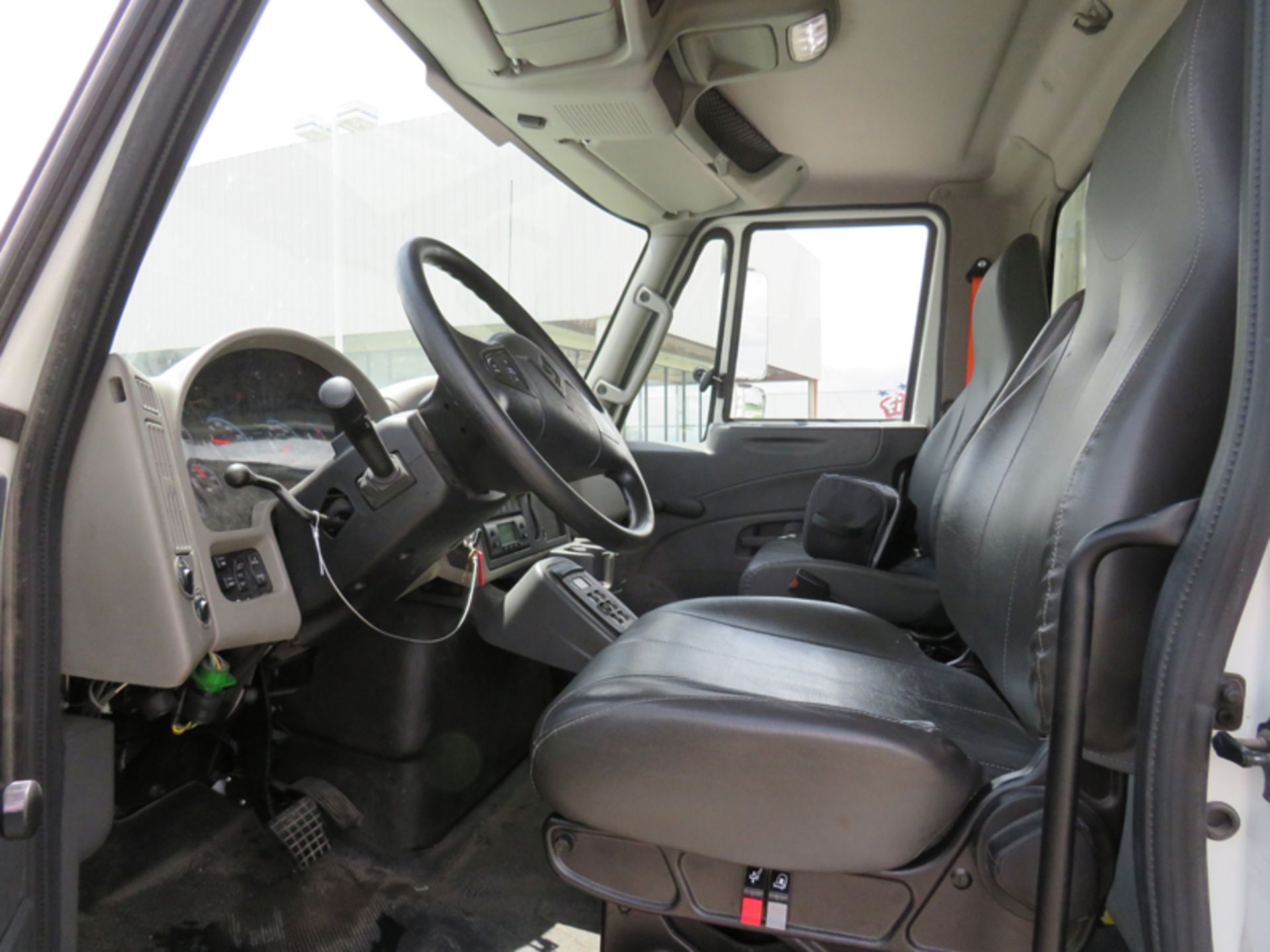 2018 INTERNATIONAL 4400 SBA 6X4 REFRIGERATED BOX TRUCK VIN#: 1HTMSTAR8JH529549, Approx Miles: 40427, - Image 7 of 9