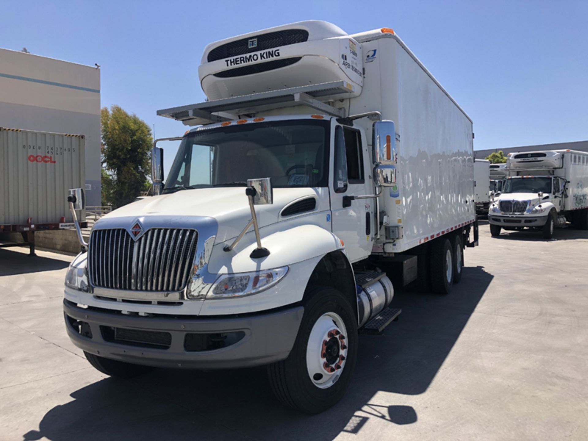 2018 INTERNATIONAL 4400 SBA 6X4 REFRIGERATED BOX TRUCK VIN#: 3HAMSTAR0JL530043, Approx Miles: 25400,