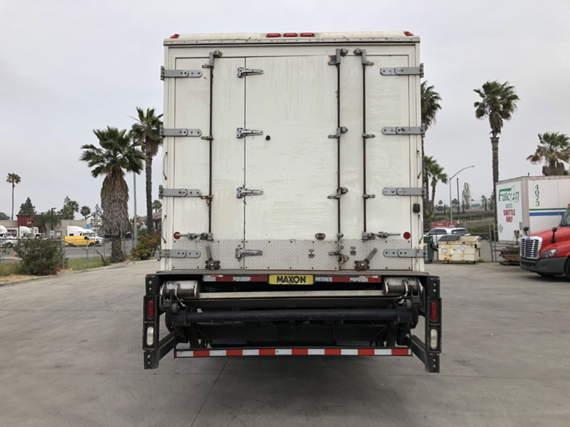 2018 INTERNATIONAL 4400 SBA 6X4 REFRIGERATED BOX TRUCK VIN#: 1HTMSTAR0JH529609, Approx Miles: 65133, - Image 5 of 10