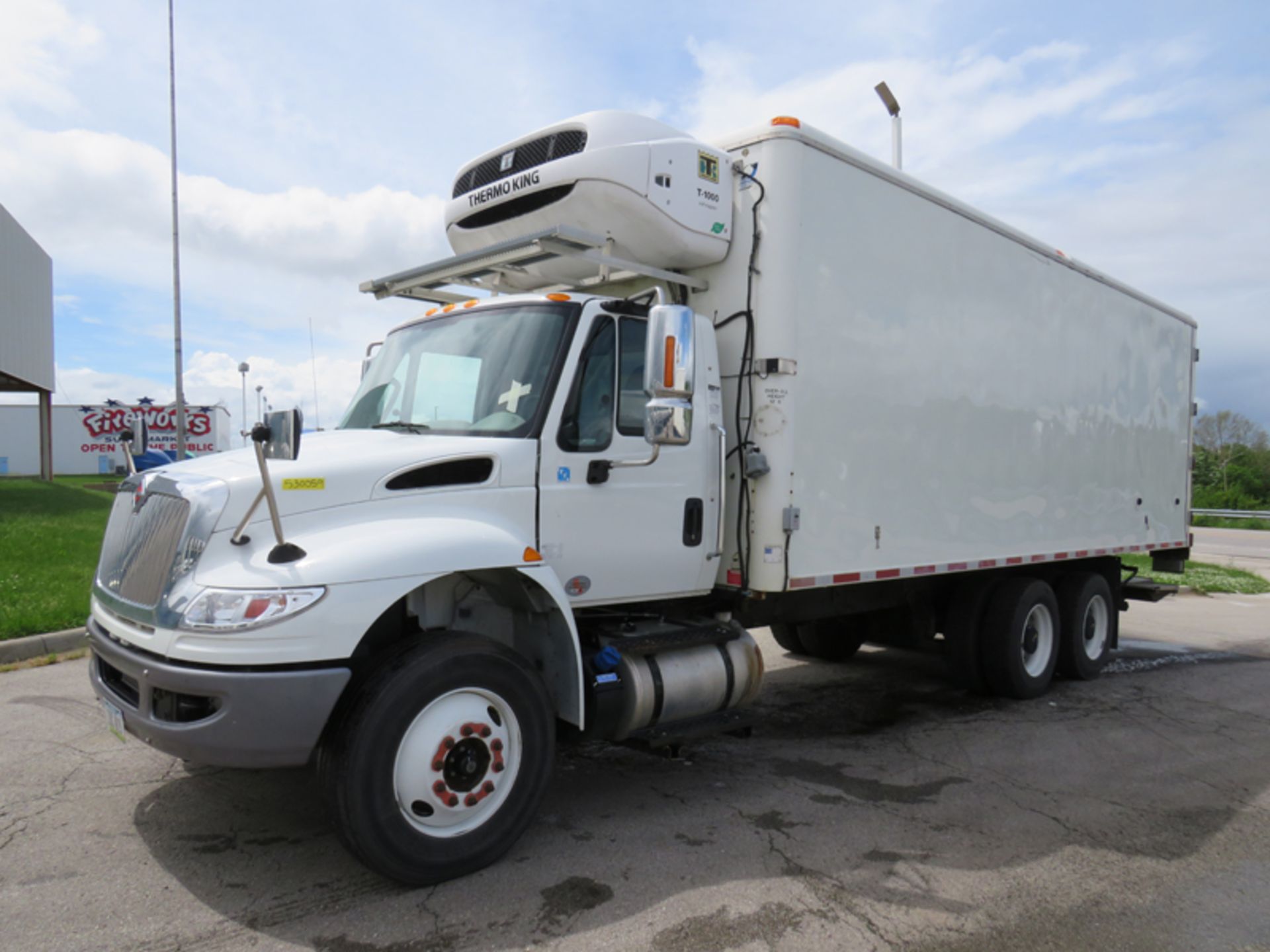 2018 INTERNATIONAL 4400 SBA 6X4 REFRIGERATED BOX TRUCK VIN#: 3HAMSTAR4JL530059, Approx Miles: 34804,