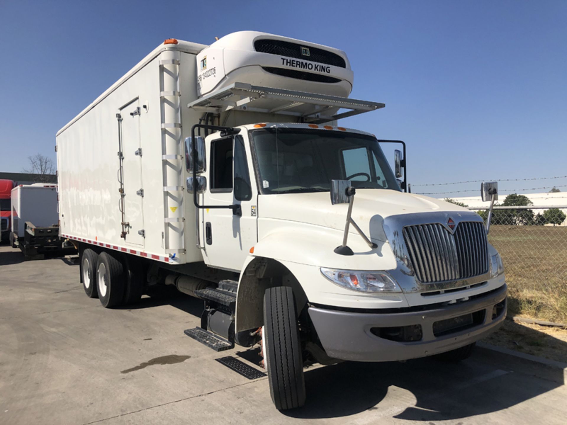 2018 INTERNATIONAL 4400 SBA 6X4 REFRIGERATED BOX TRUCK VIN#: 1HTMSTAR9JH529544, Approx Miles: 38800, - Image 3 of 10