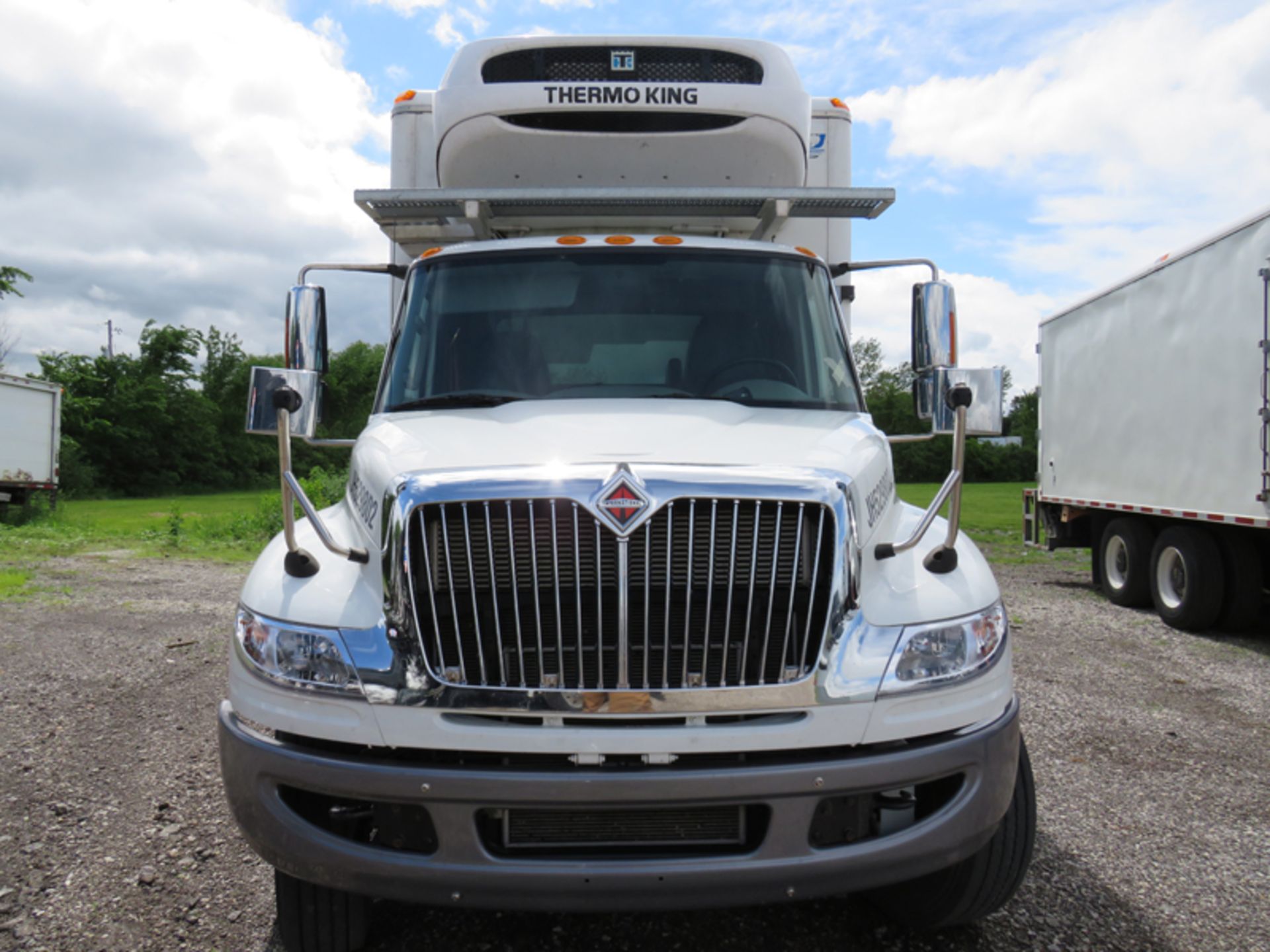 2018 INTERNATIONAL 4400 SBA 6X4 REFRIGERATED BOX TRUCK VIN#: 1HTMSTAR5JH529802, Approx Miles: 33073, - Image 2 of 9