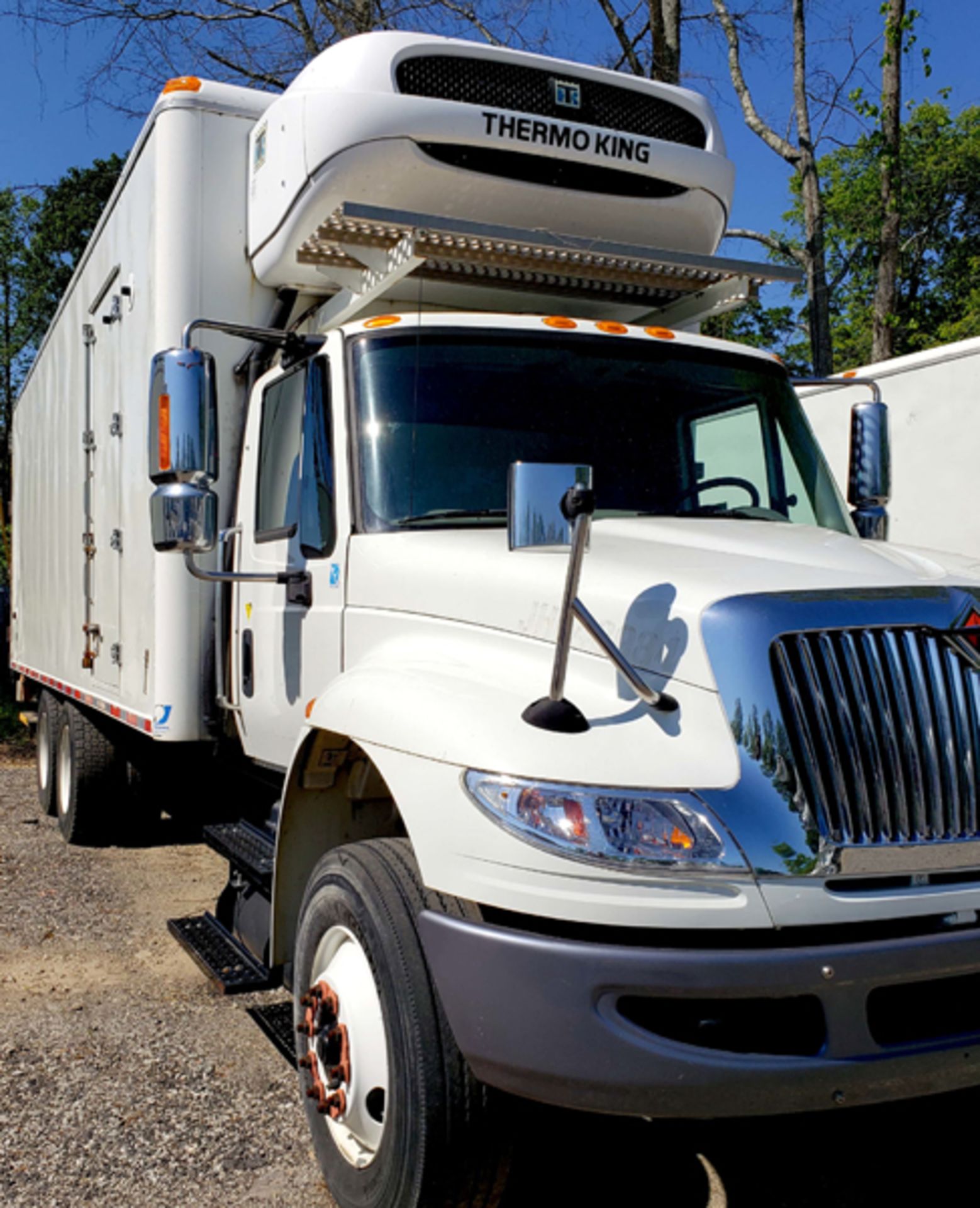 2018 INTERNATIONAL 4400 SBA 6X4 REFRIGERATED BOX TRUCK VIN#: 1HTMSTAR9JH048984, Approx Miles: 23804, - Image 2 of 6