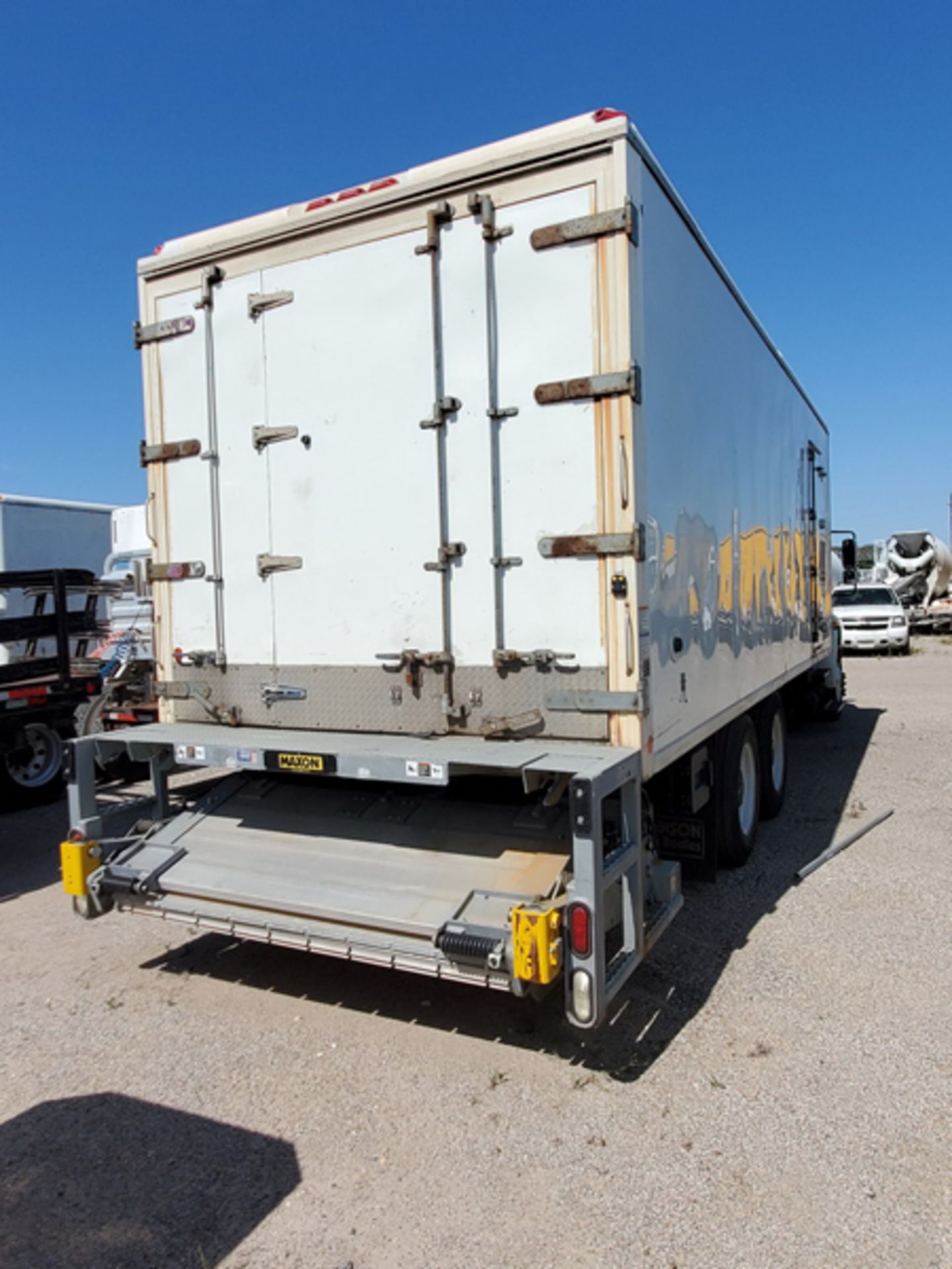 2018 INTERNATIONAL 4400 SBA 6X4 REFRIGERATED BOX TRUCK VIN#: 1HTMSTAR3JH529622, Approx Miles: 60584, - Image 3 of 8