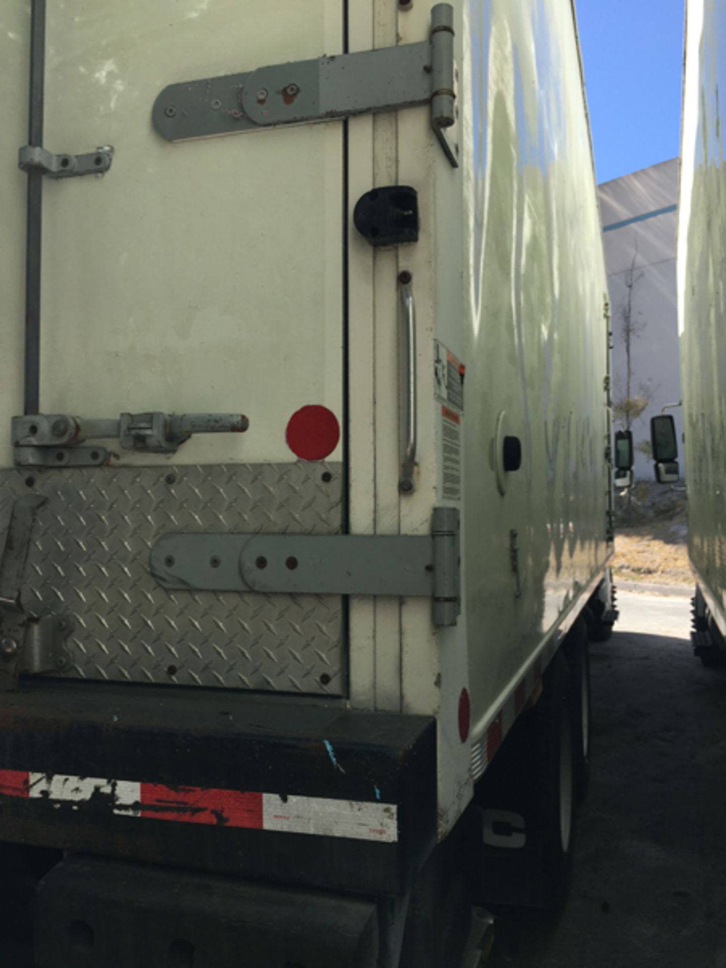 2018 INTERNATIONAL 4400 SBA 6X4 REFRIGERATED BOX TRUCK VIN#: 1HTMSTAR1JH529960, Approx Miles: 53120, - Image 5 of 8