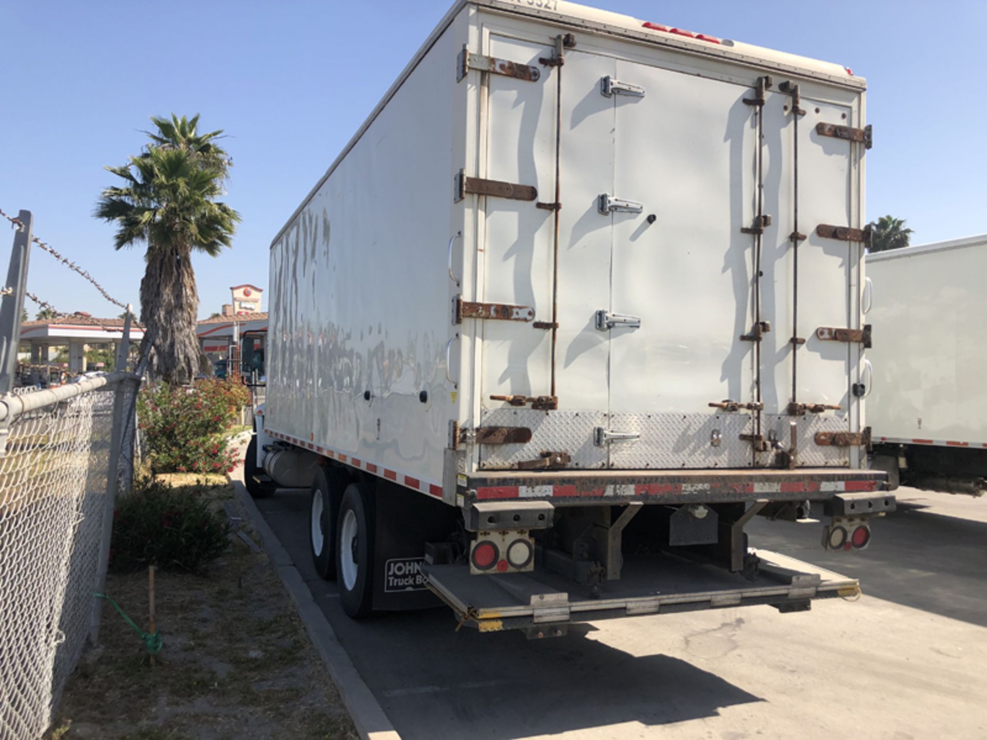 2018 INTERNATIONAL 4400 SBA 6X4 REFRIGERATED BOX TRUCK VIN#: 1HTMSTAR9JH529544, Approx Miles: 38800, - Image 7 of 10