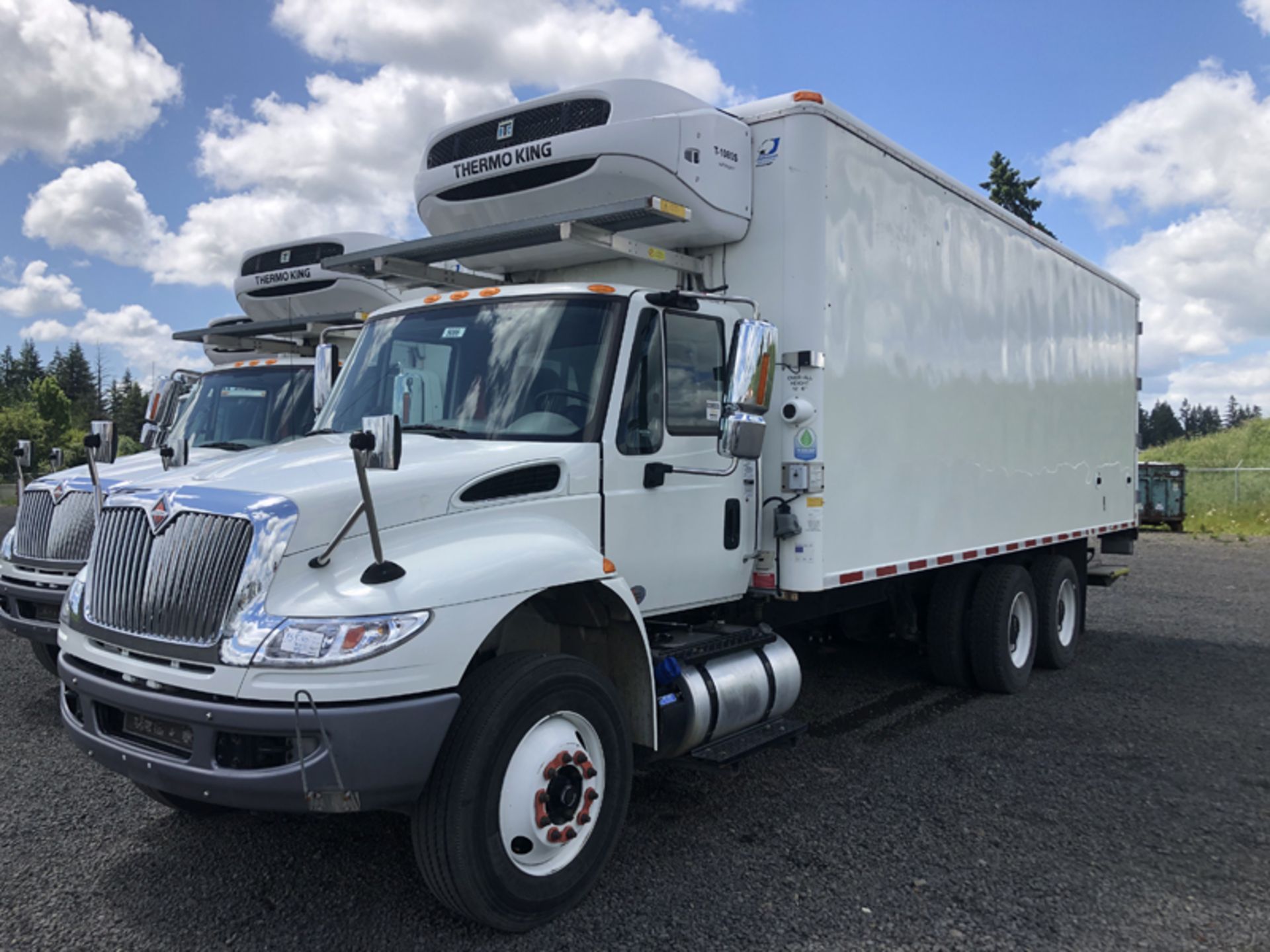 2018 INTERNATIONAL 4400 SBA 6X4 REFRIGERATED BOX TRUCK VIN#: 1HTMSTARXJH048976, Approx Miles: 17735,