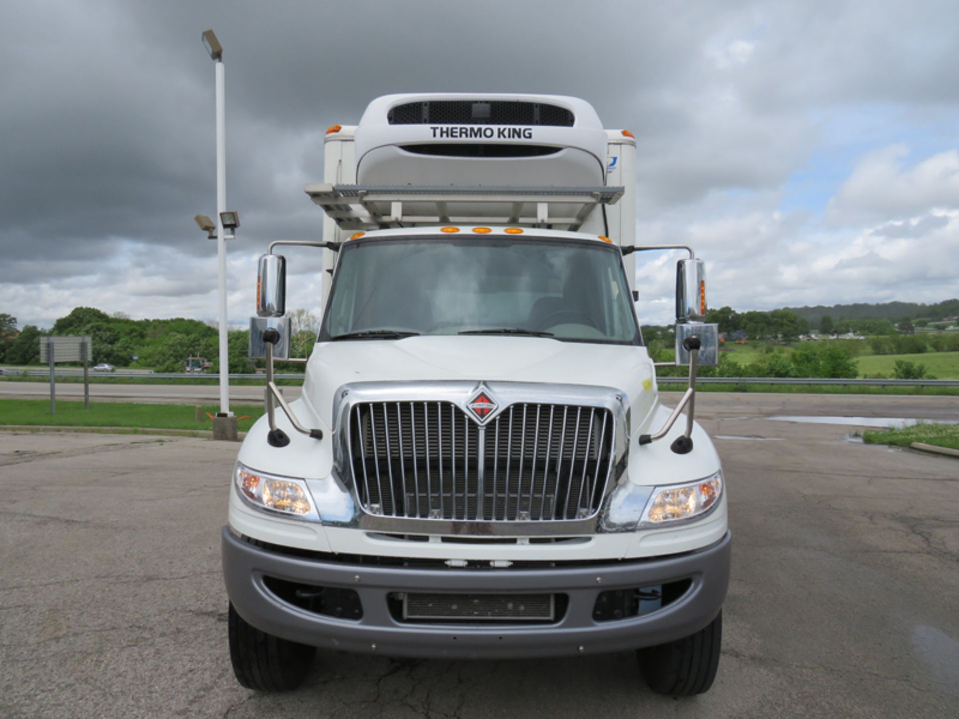 2018 INTERNATIONAL 4400 SBA 6X4 REFRIGERATED BOX TRUCK VIN#: 1HTMSTAR1JH529764, Approx Miles: 42060, - Image 2 of 9