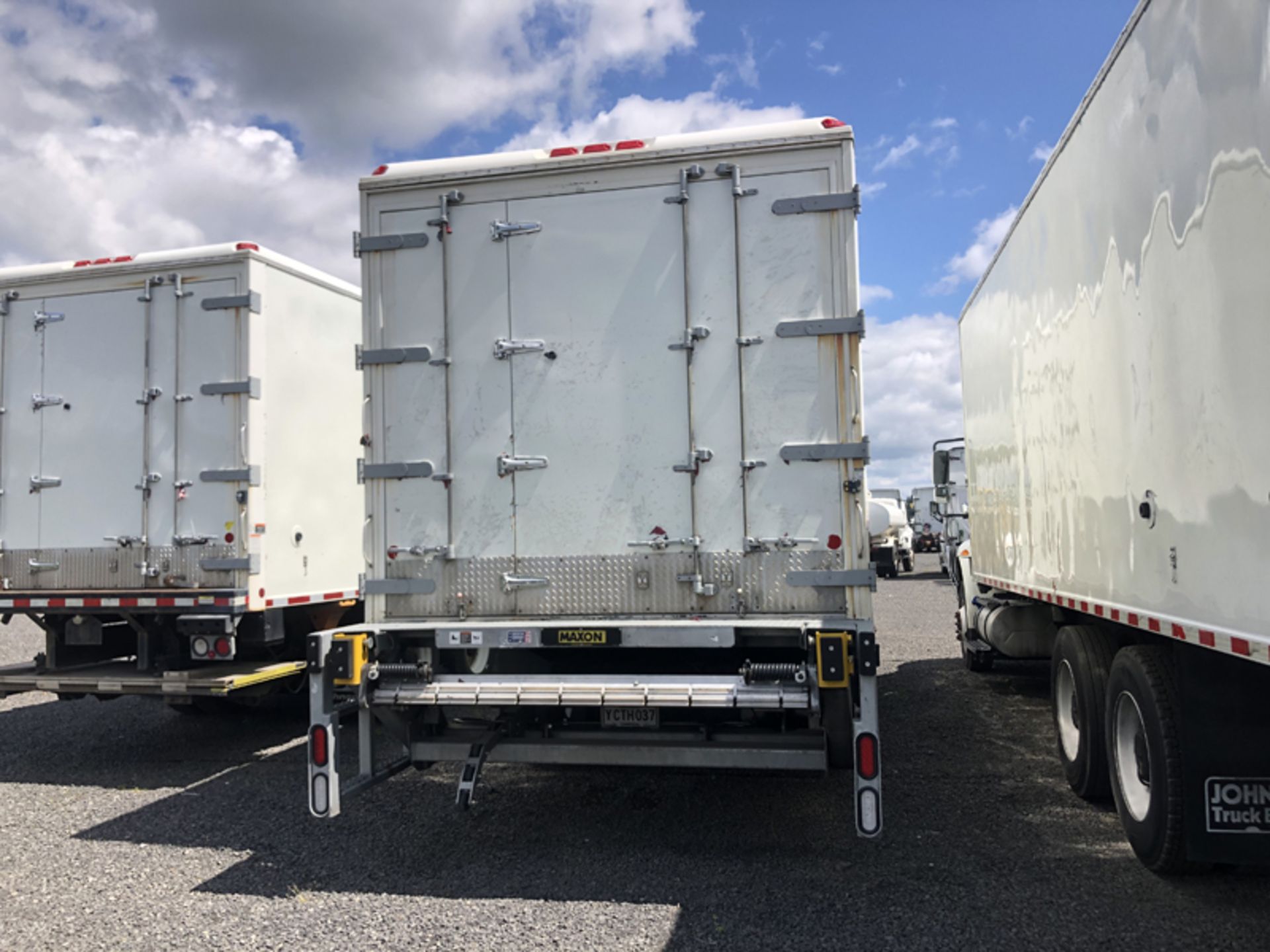 2018 INTERNATIONAL 4400 SBA 6X4 REFRIGERATED BOX TRUCK VIN#: 1HTMSTAR6JH529839, Approx Miles: 36496, - Image 3 of 12