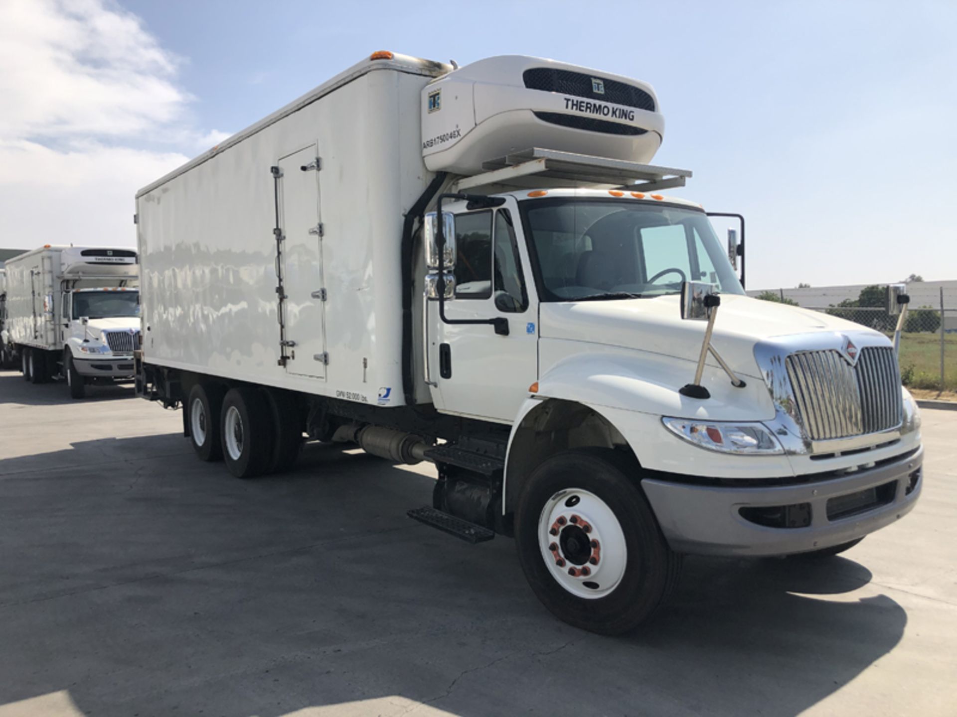 2018 INTERNATIONAL 4400 SBA 6X4 REFRIGERATED BOX TRUCK VIN#: 1HTMSTAR2JH529630, Approx Miles: 31958, - Image 3 of 10