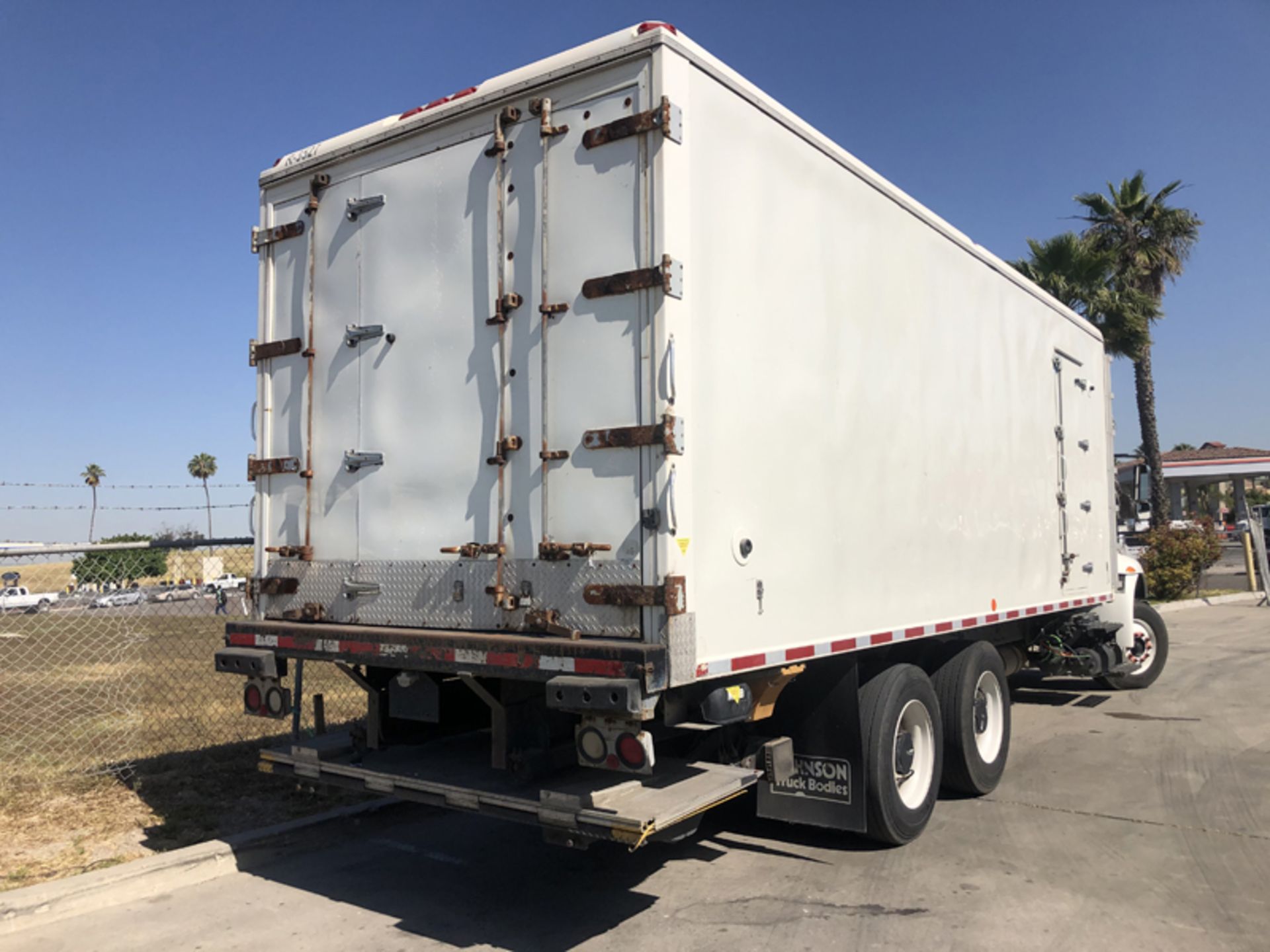 2018 INTERNATIONAL 4400 SBA 6X4 REFRIGERATED BOX TRUCK VIN#: 1HTMSTAR9JH529544, Approx Miles: 38800, - Image 4 of 10