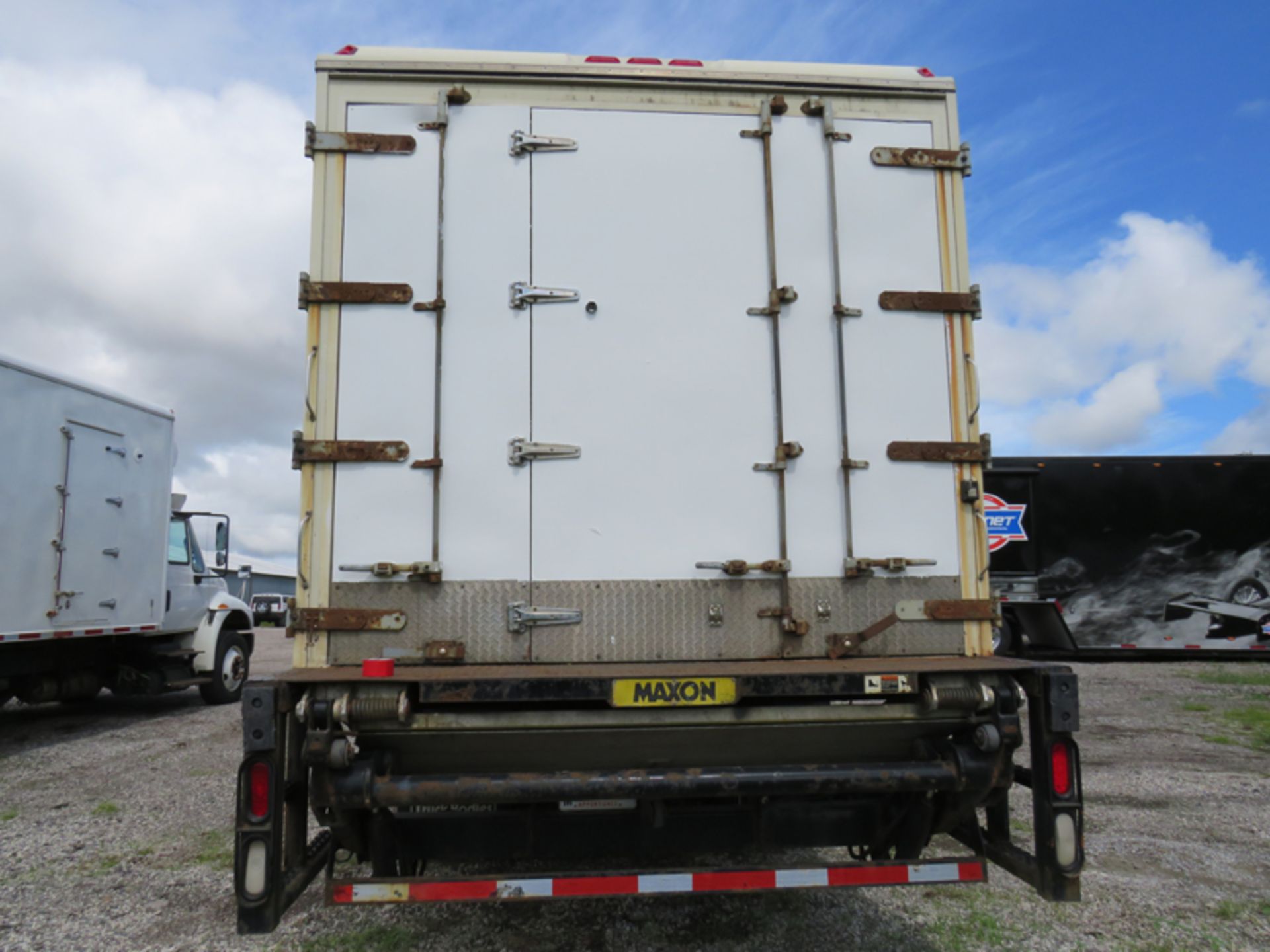 2018 INTERNATIONAL 4400 SBA 6X4 REFRIGERATED BOX TRUCK VIN#: 1HTMSTAR5JH529802, Approx Miles: 33073, - Image 4 of 9