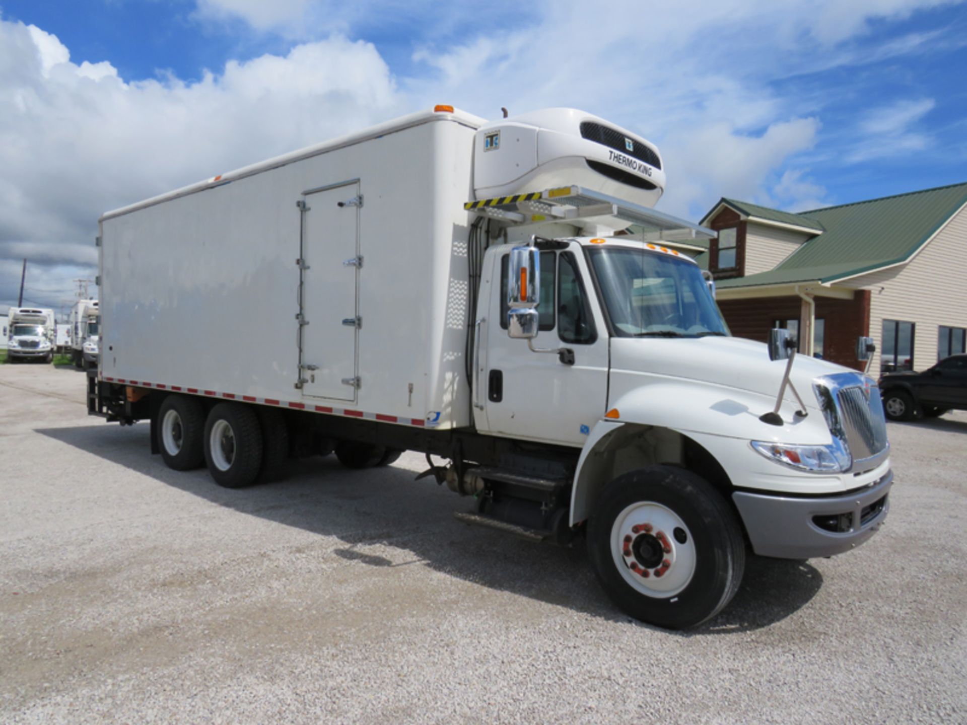 2018 INTERNATIONAL 4400 SBA 6X4 REFRIGERATED BOX TRUCK VIN#: 1HTMSTAR3JH529829, Approx Miles: 27053, - Image 3 of 9