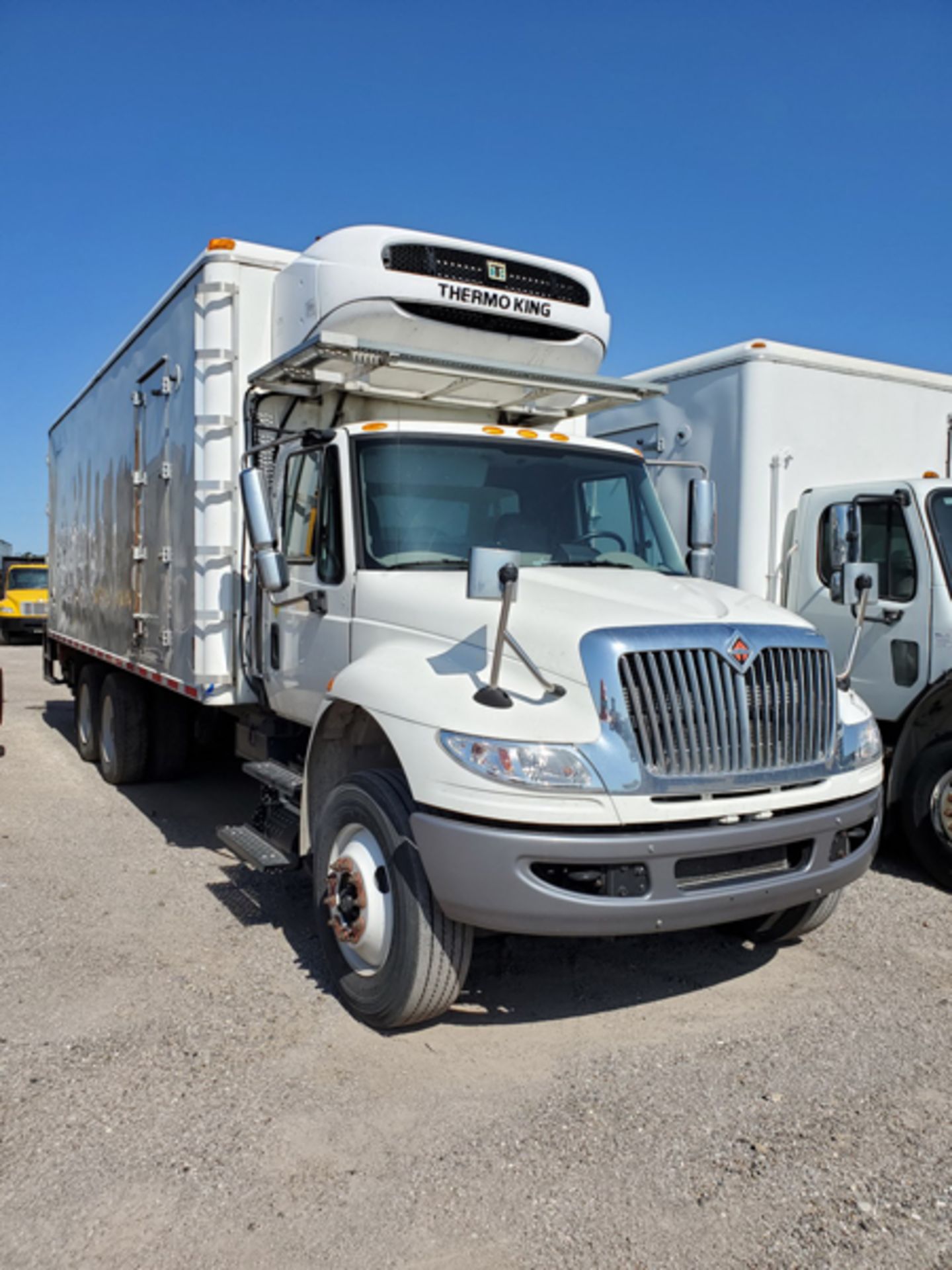 2018 INTERNATIONAL 4400 SBA 6X4 REFRIGERATED BOX TRUCK VIN#: 1HTMSTAR0JH529917, Approx Miles: 45234, - Image 2 of 9