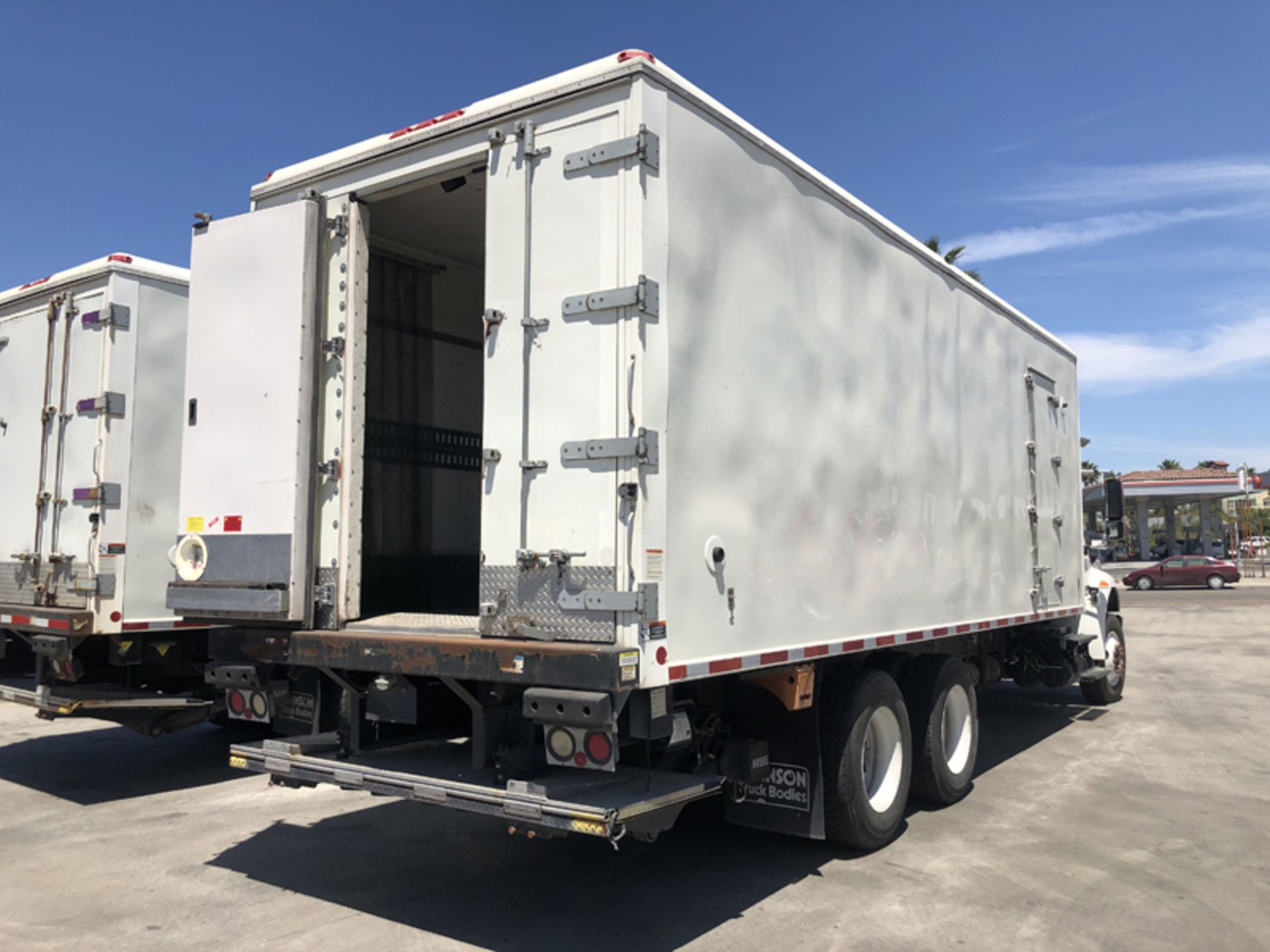 2018 INTERNATIONAL 4400 SBA 6X4 REFRIGERATED BOX TRUCK VIN#: 1HTMSTAR1JH529831, Approx Miles: 45800, - Image 3 of 10