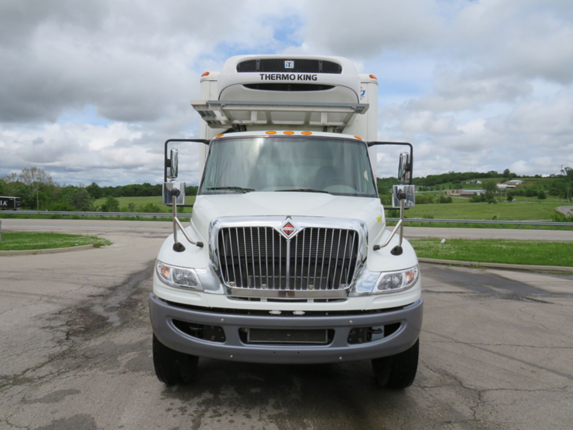 2018 INTERNATIONAL 4400 SBA 6X4 REFRIGERATED BOX TRUCK VIN#: 1HTMSTAR5JH529525, Approx Miles: 46304, - Image 2 of 9