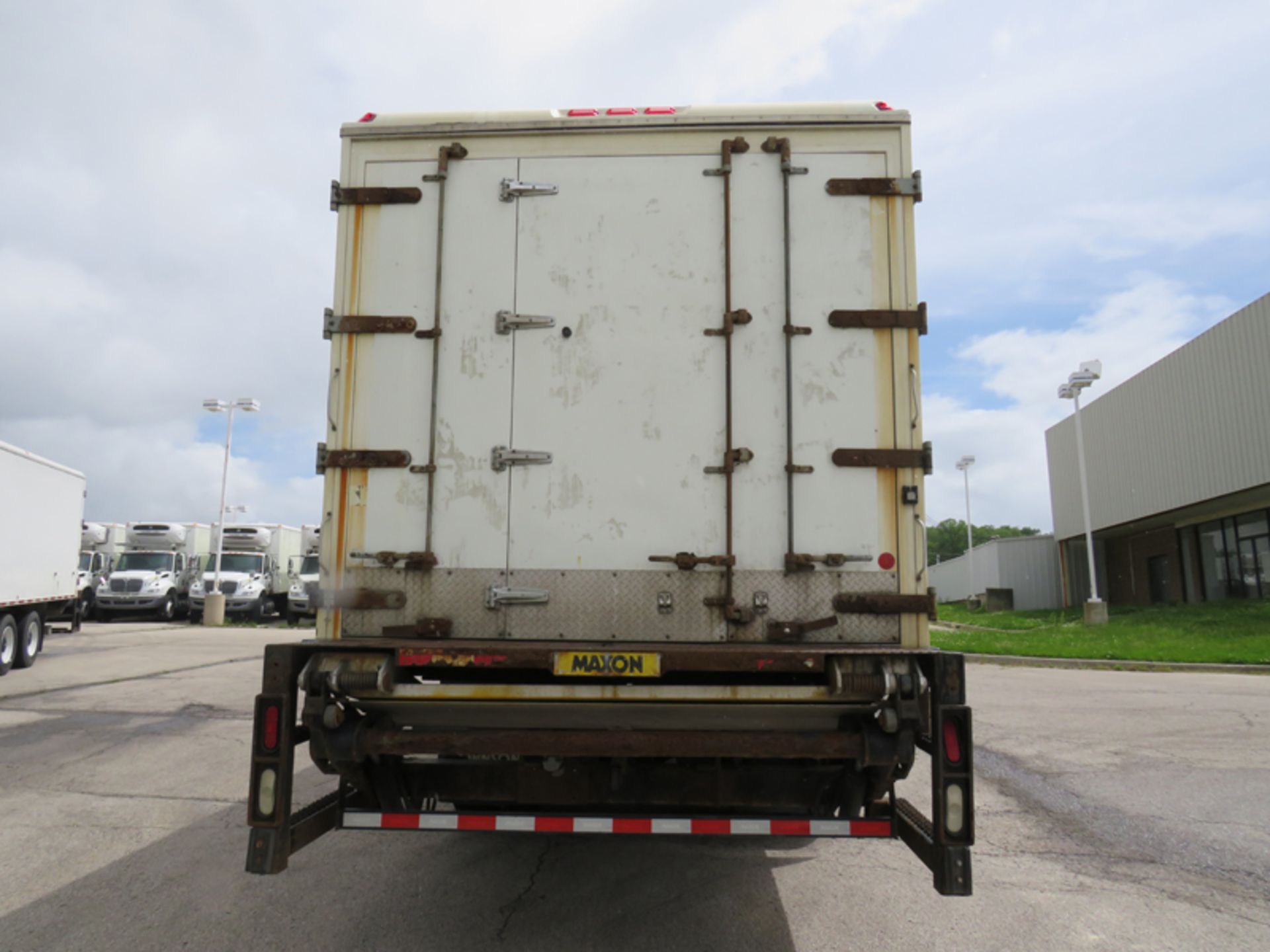 2018 INTERNATIONAL 4400 SBA 6X4 REFRIGERATED BOX TRUCK VIN#: 1HTMSTAR0JH529562, Approx Miles: 40014, - Image 4 of 9