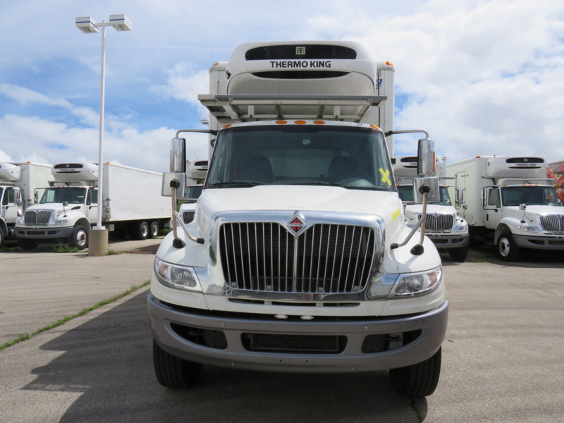 2018 INTERNATIONAL 4400 SBA 6X4 REFRIGERATED BOX TRUCK VIN#: 1HTMSTAR7JH049017, Approx Miles: 42352, - Image 2 of 9