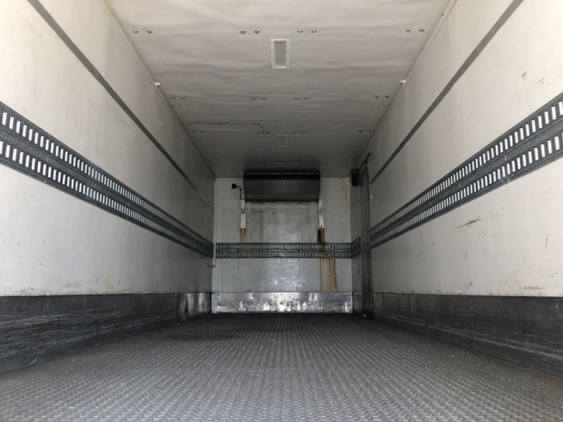 2018 INTERNATIONAL 4400 SBA 6X4 REFRIGERATED BOX TRUCK VIN#: 1HTMSTAR3JH529796, Approx Miles: 42517, - Image 7 of 9