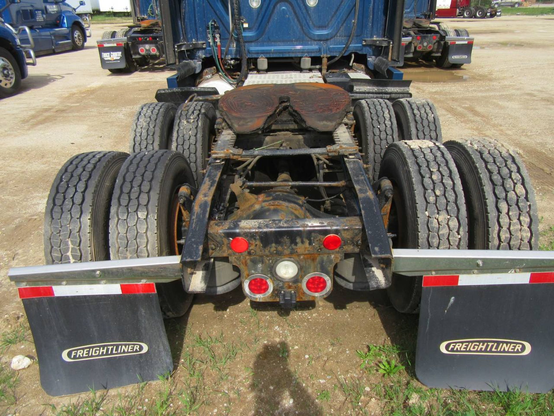 2015 Freightliner Cascadia Evolution-CA125SLP Tractor - Image 5 of 10