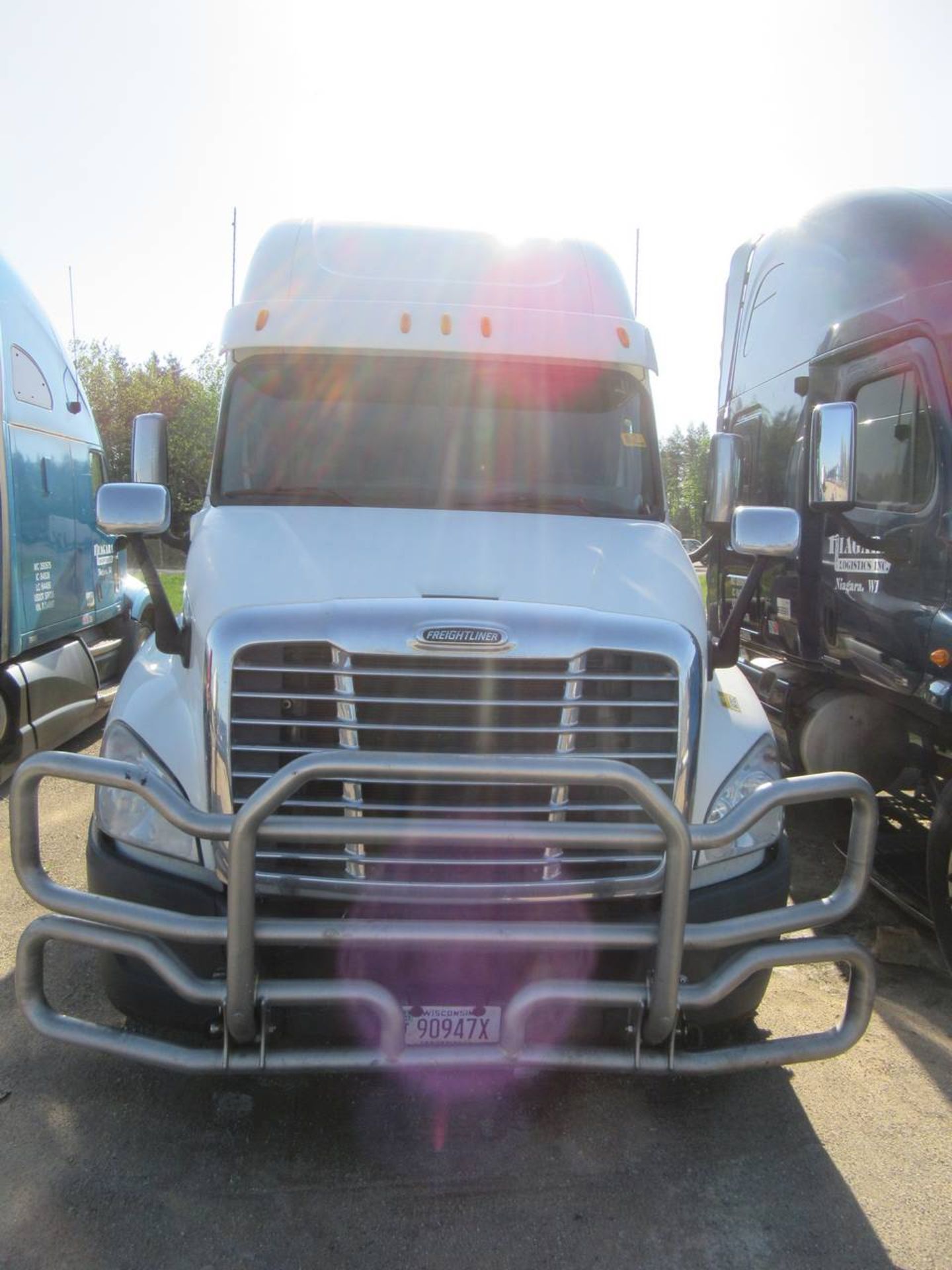 2012 Freightliner Cascadia-CA125 Tractor - Image 2 of 9