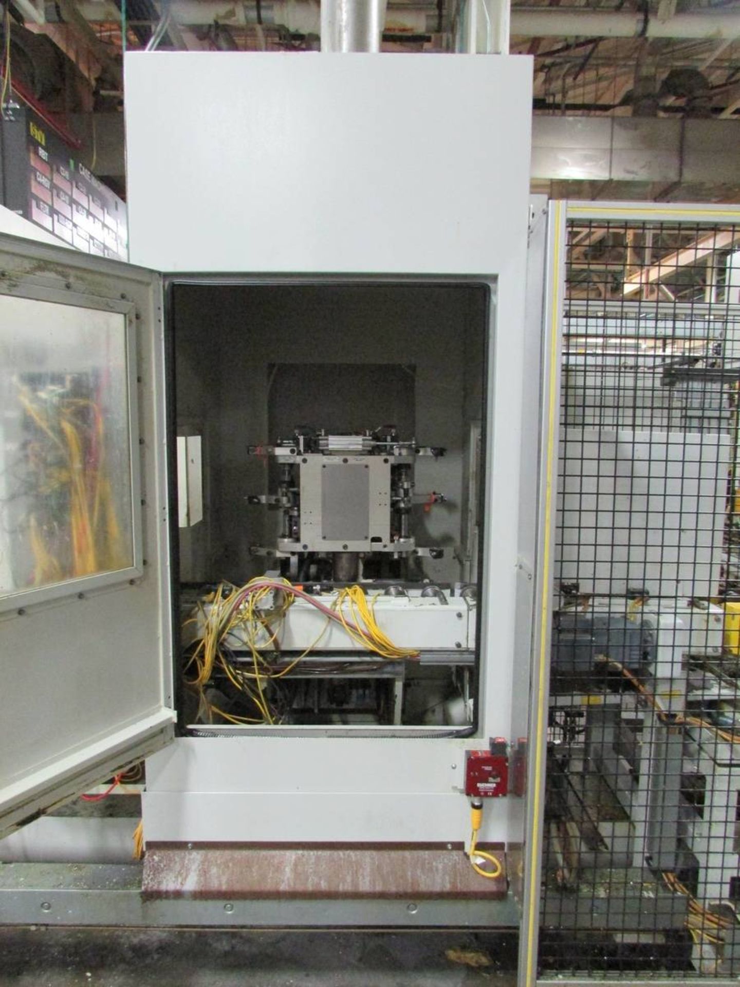 2005 Ex-Cell-O XS 211 Horizontal CNC Machining Center - Image 12 of 17