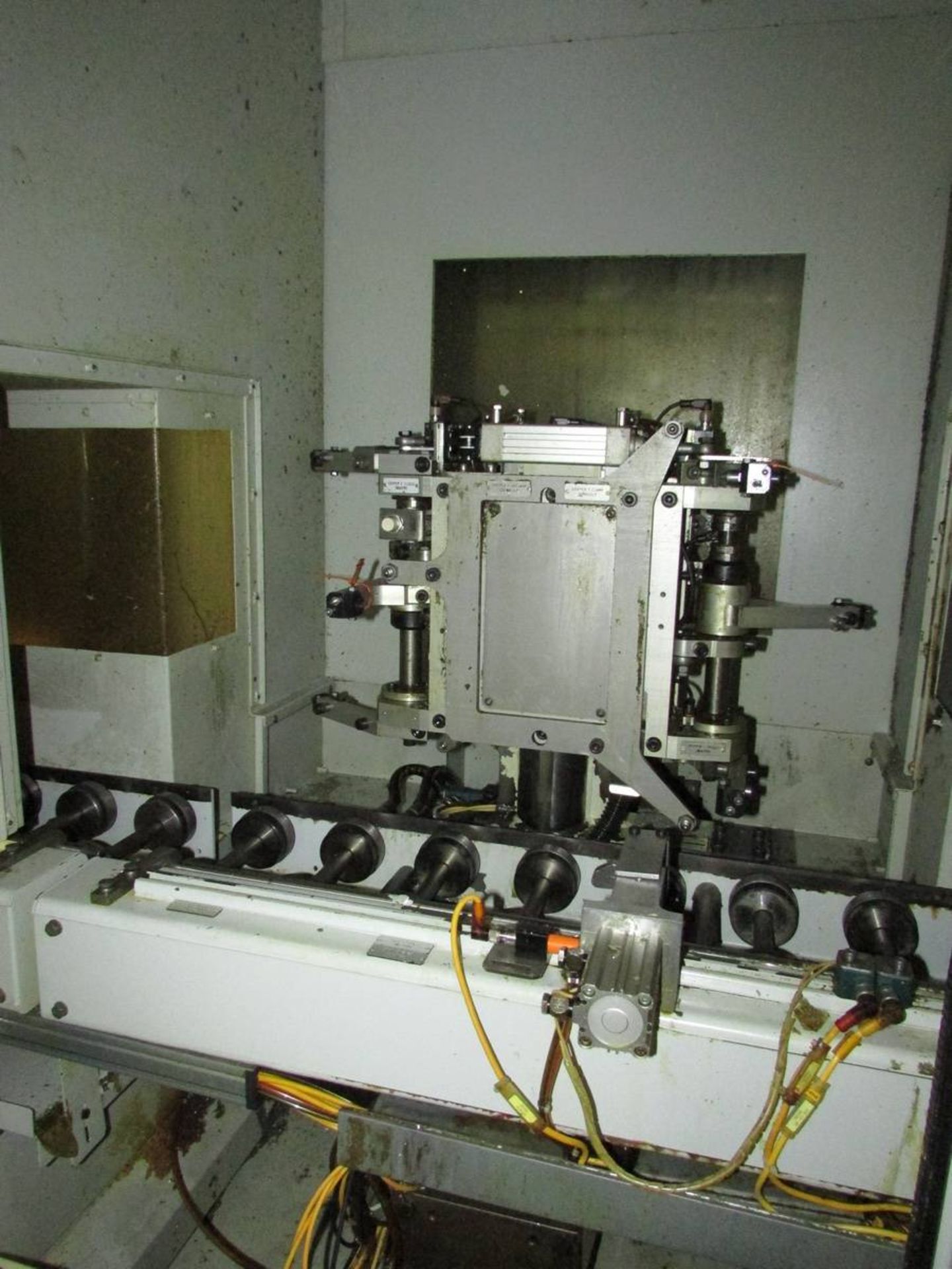 2005 Ex-Cell-O XS 211 Horizontal CNC Machining Center - Image 13 of 18