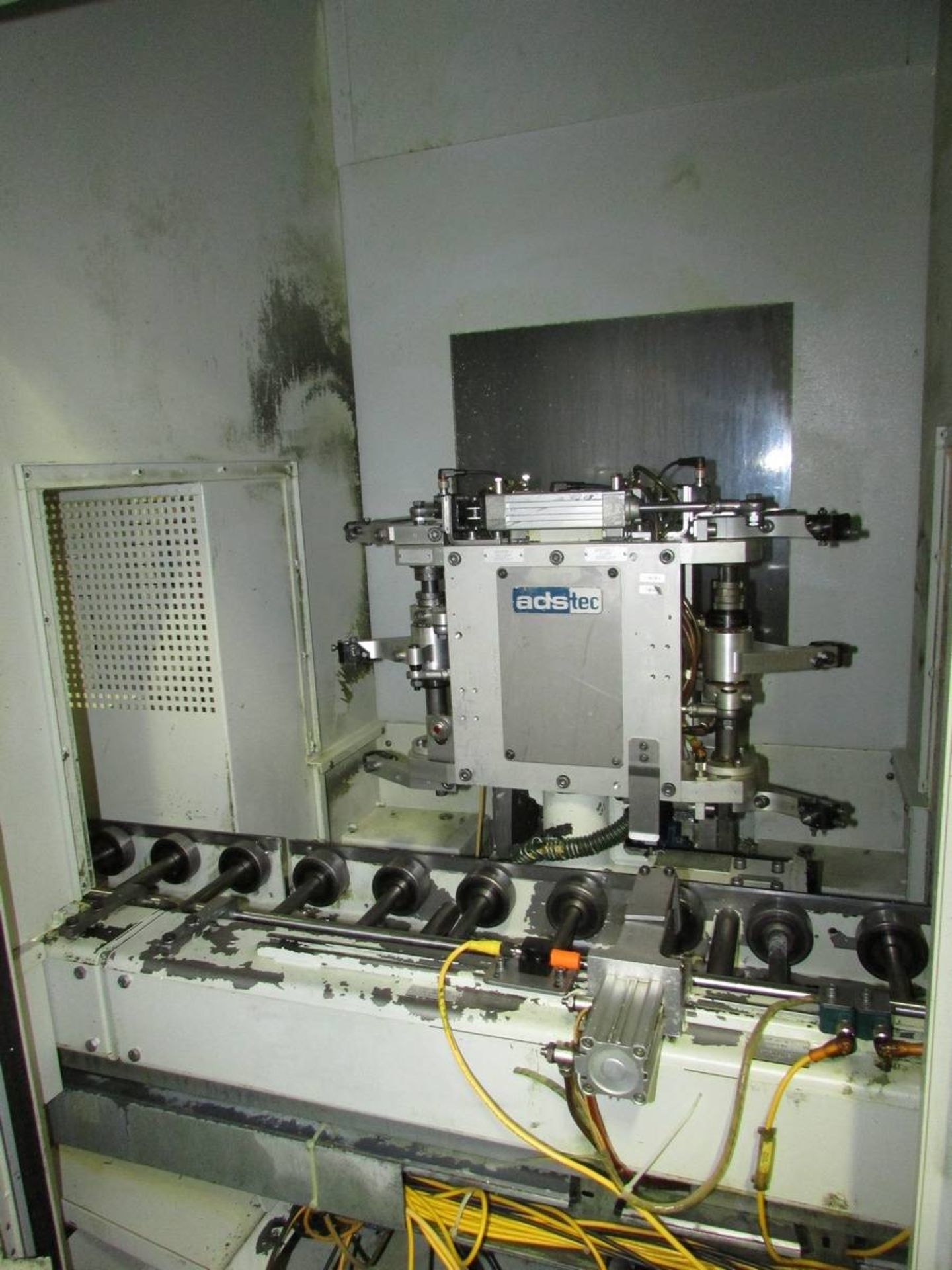 2006 Ex-Cell-O XS 211 Horizontal CNC Machining Center - Image 13 of 17