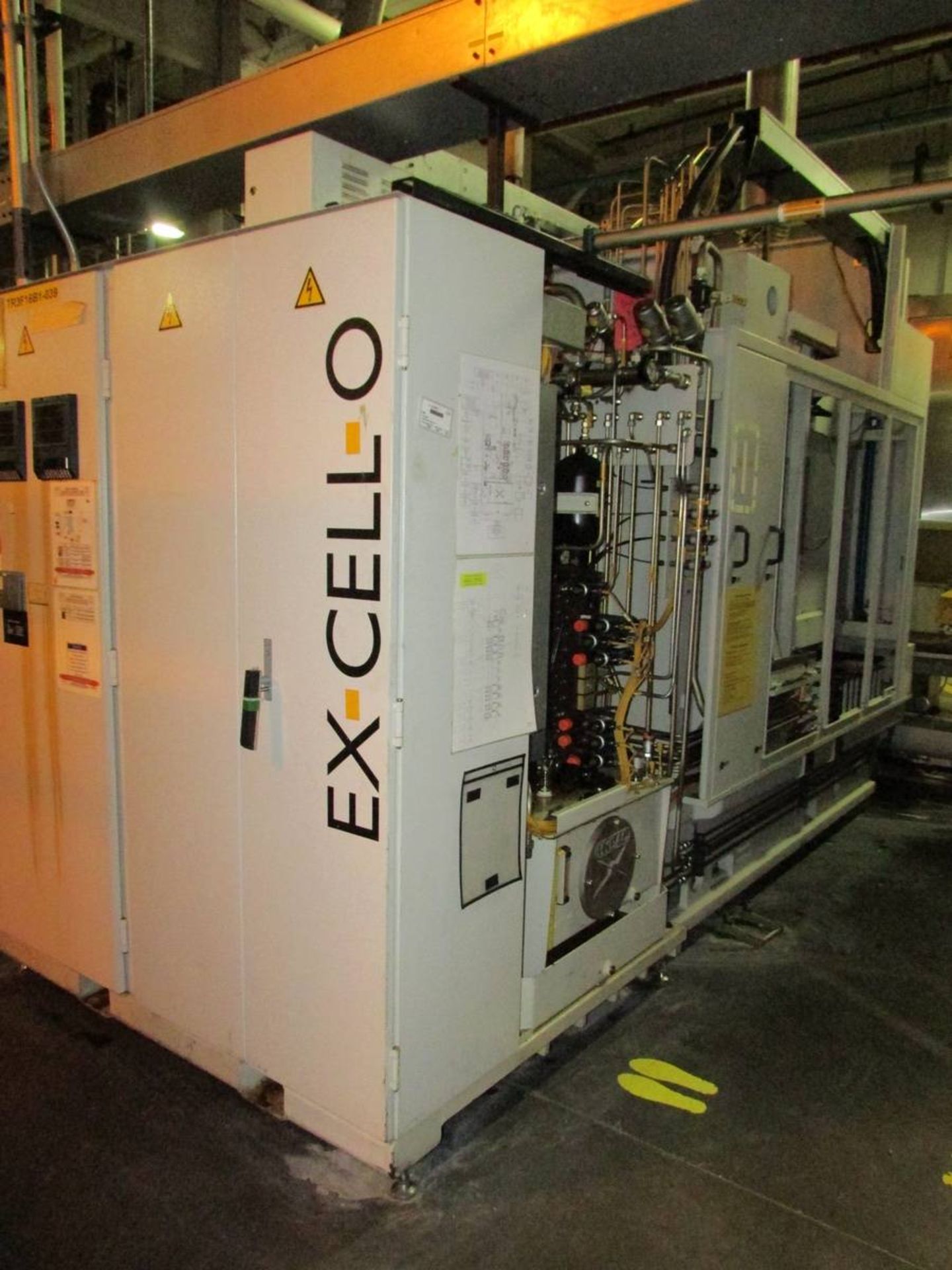 2005 Ex-Cell-O XS 211 Horizontal CNC Machining Center - Image 9 of 18