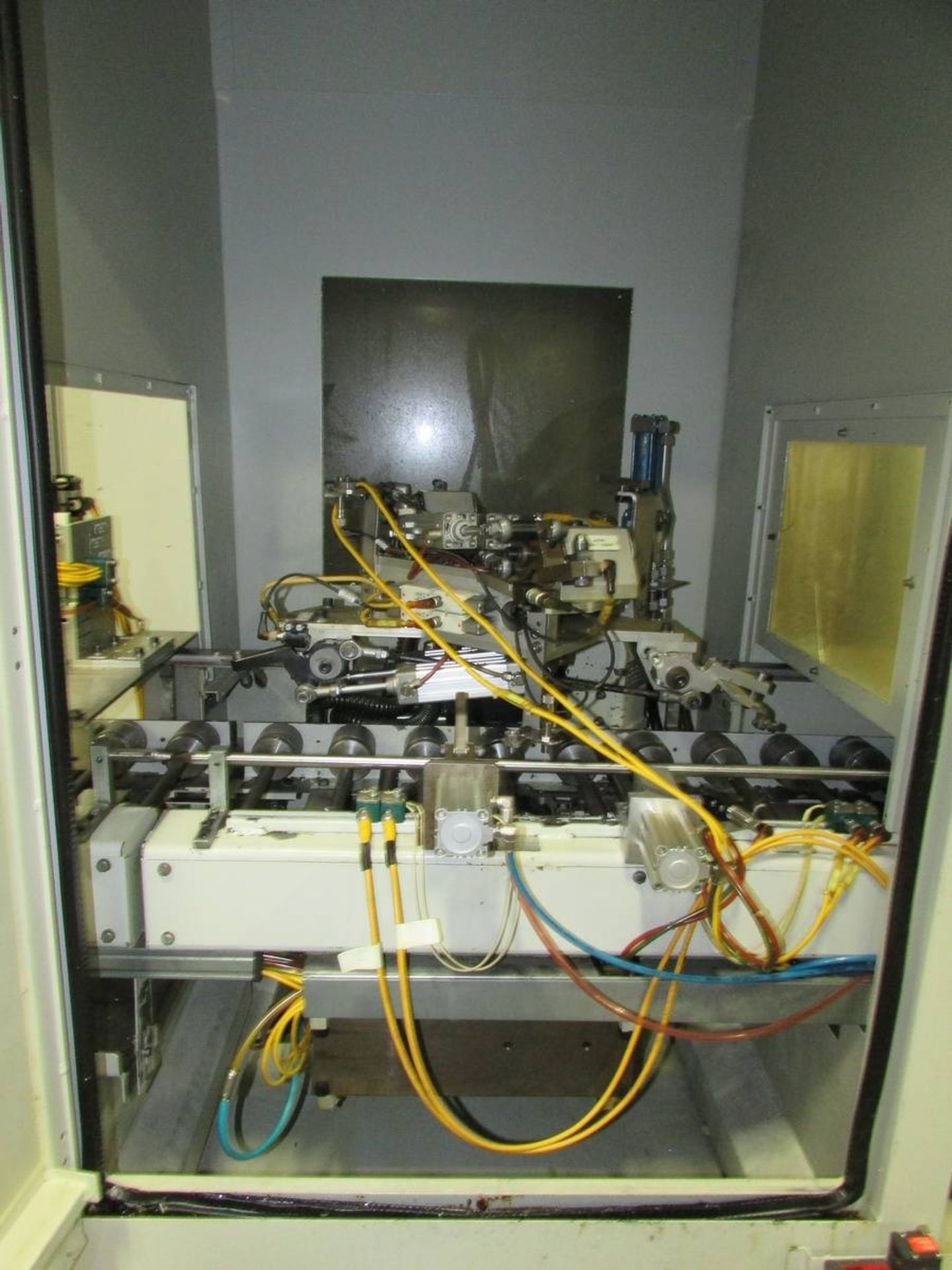 2005 Ex-Cell-O XS 211 Horizontal CNC Machining Center - Image 12 of 17