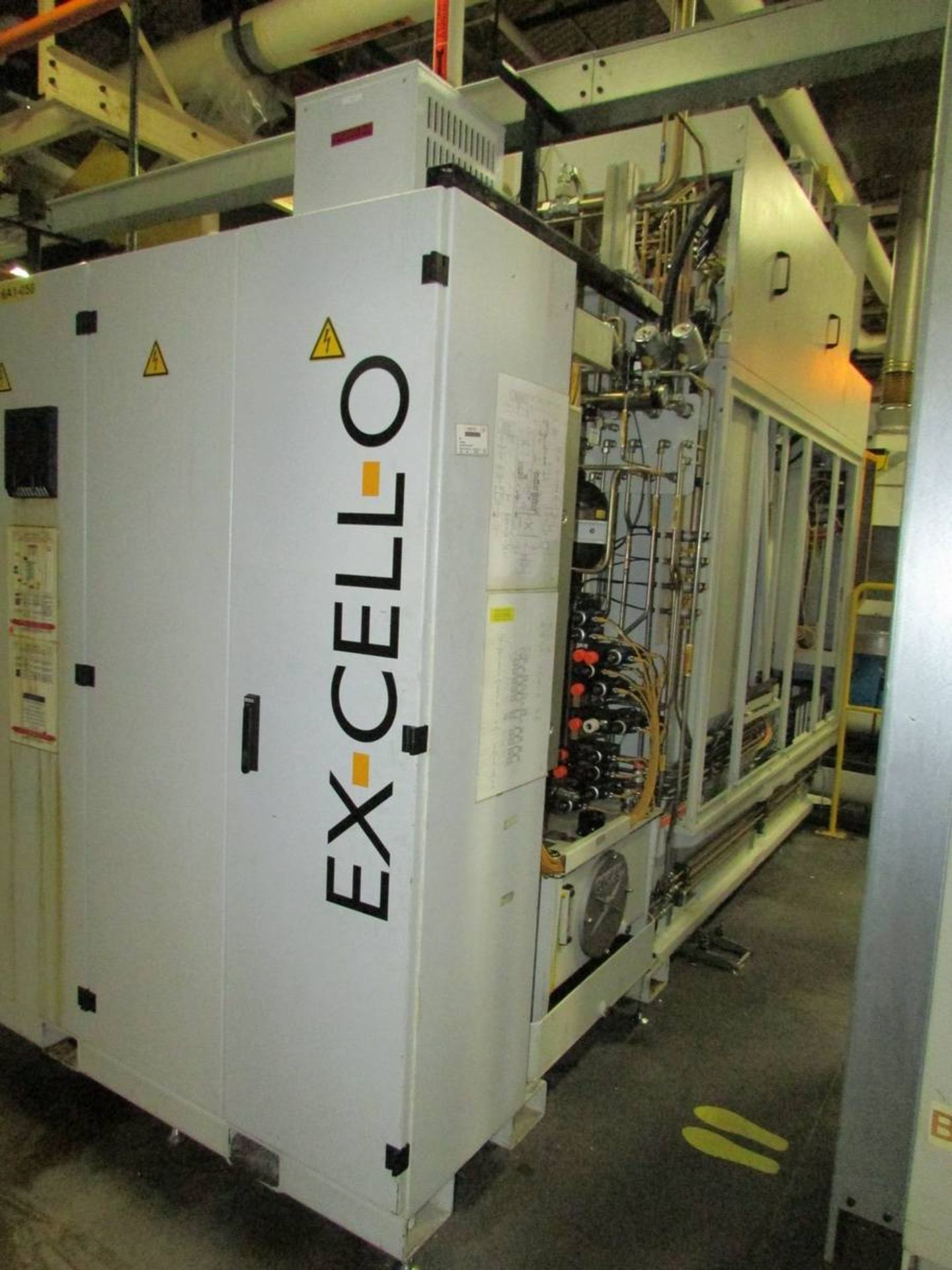 2006 Ex-Cell-O XS 211 Horizontal CNC Machining Center - Image 8 of 15