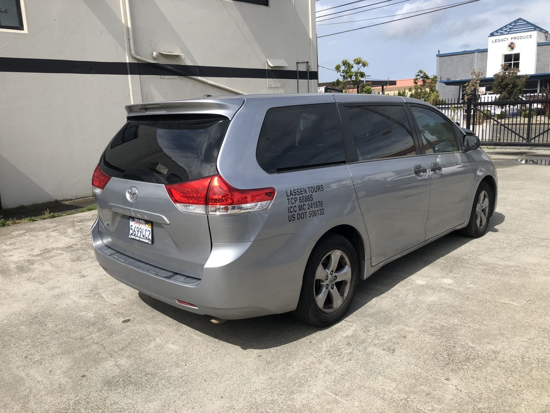 2013 Toyota Sienna L 7-Passenger Minivan, Odometer Read: 220,050 Miles on 5/30/2020, VIN: - Image 4 of 10